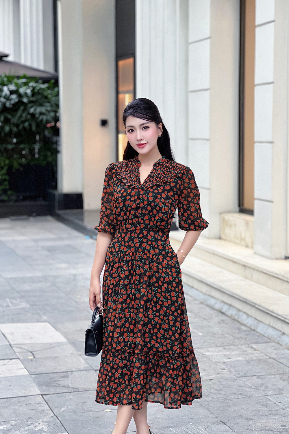Đầm nữ hoa nhí dáng dài xòe đuôi cá HL28-18