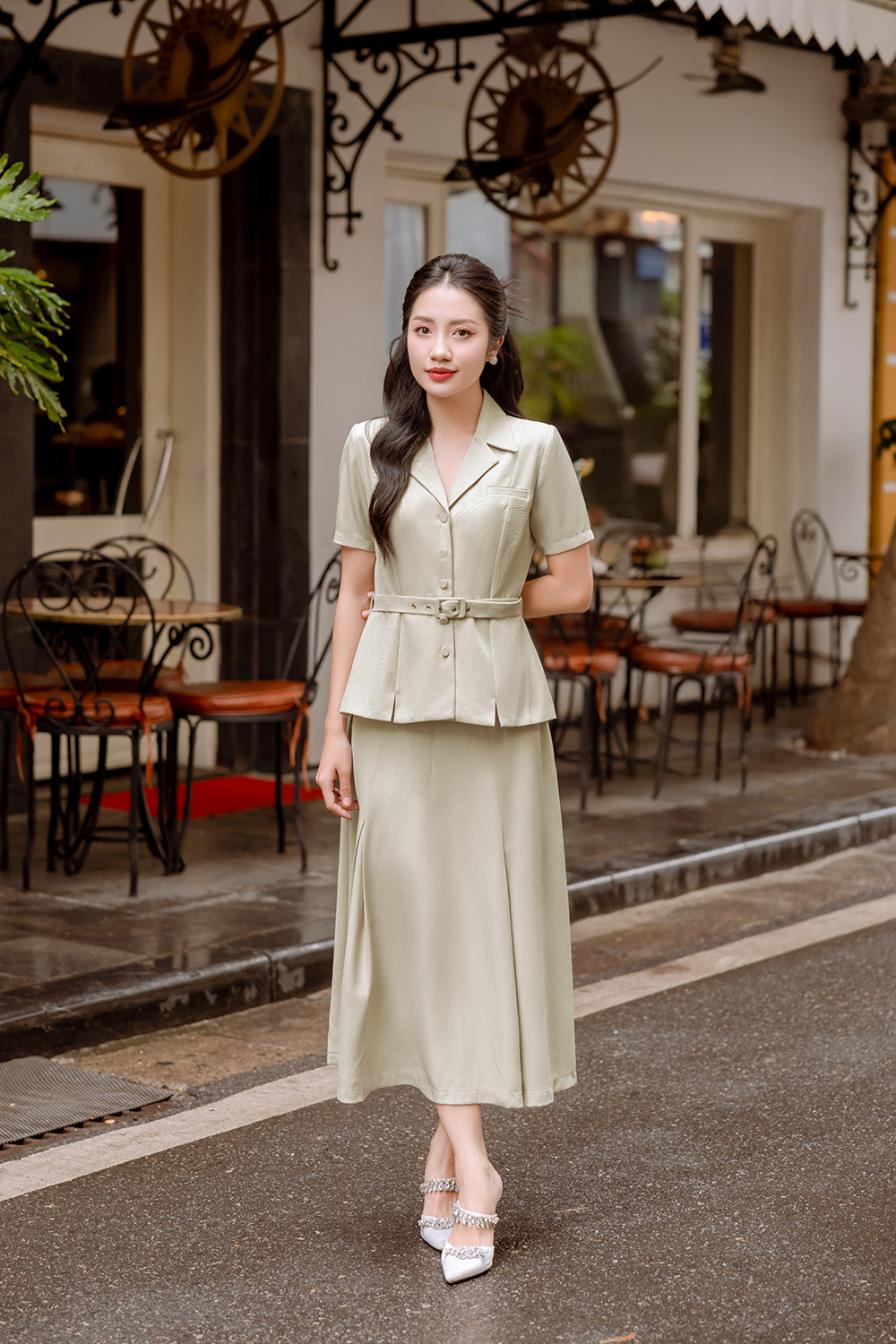 Chân váy công sở dáng xòe xếp ly