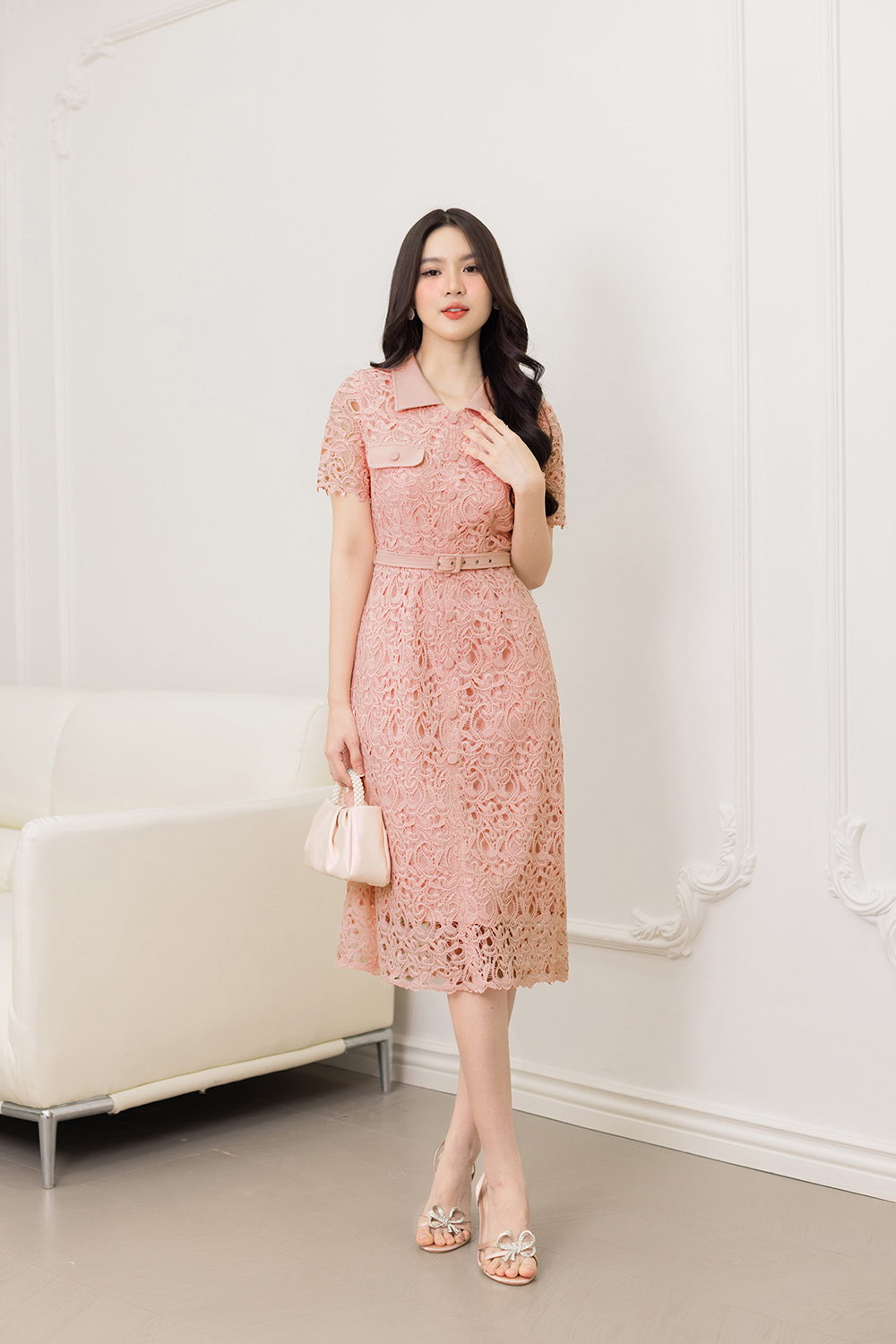 Đầm ren hồng kèm belt
