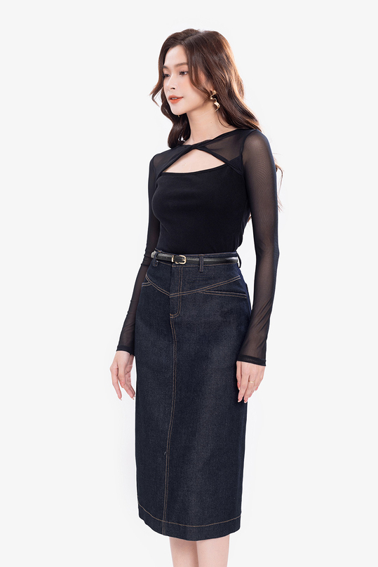 Áo thun nữ tay dài màu đen cổ cut out ASM21-12
