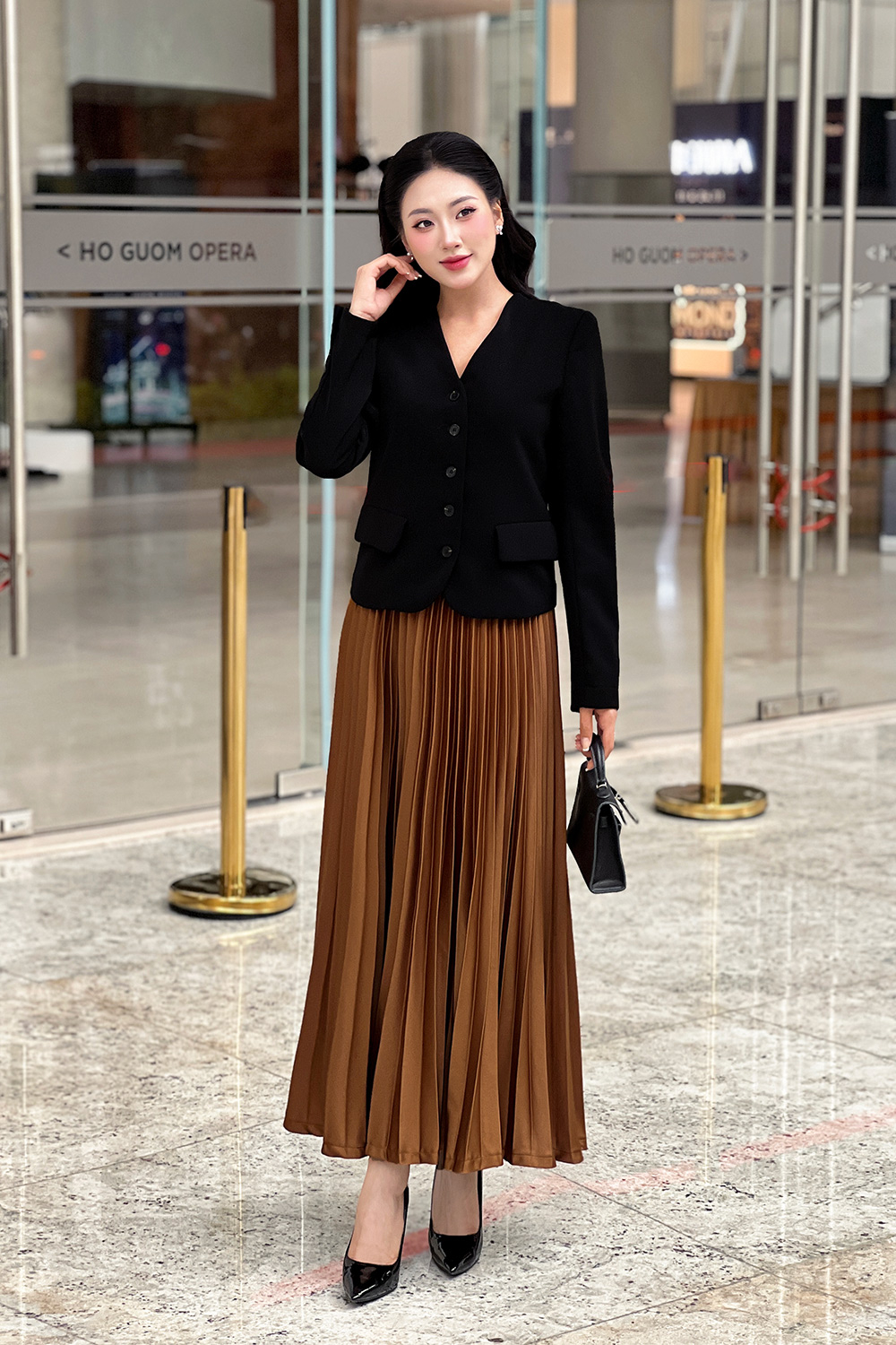 Chân váy lụa xòe xếp ly dáng dài CV09-01