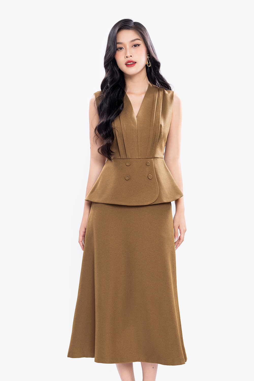 Áo peplum cổ V sát nách phối nút