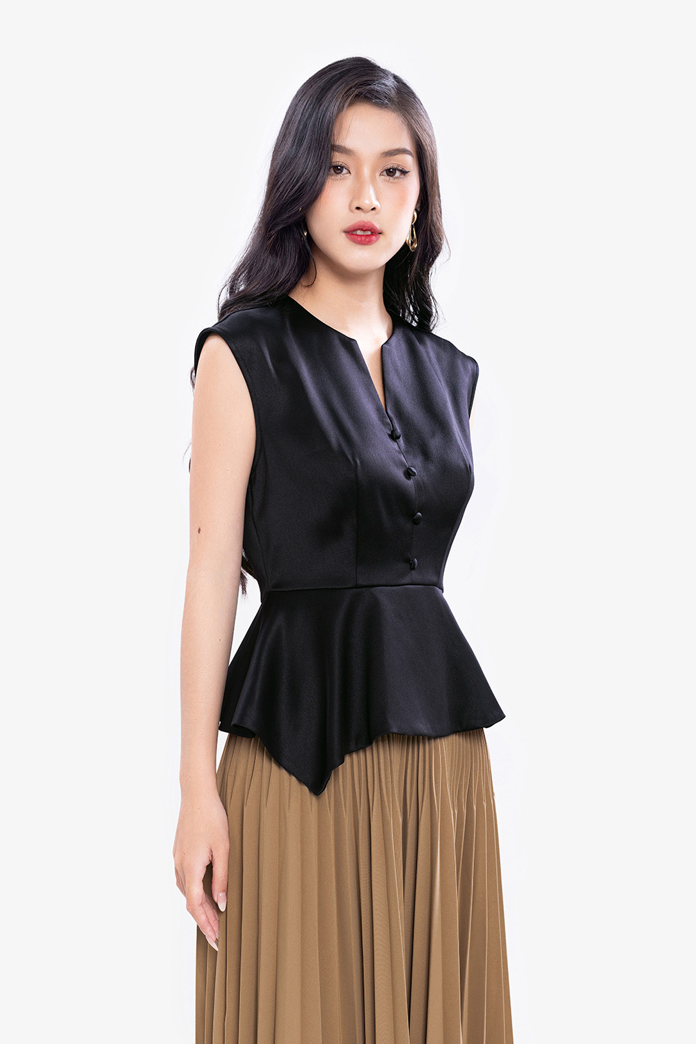 Áo đen công sở peplum sát nách