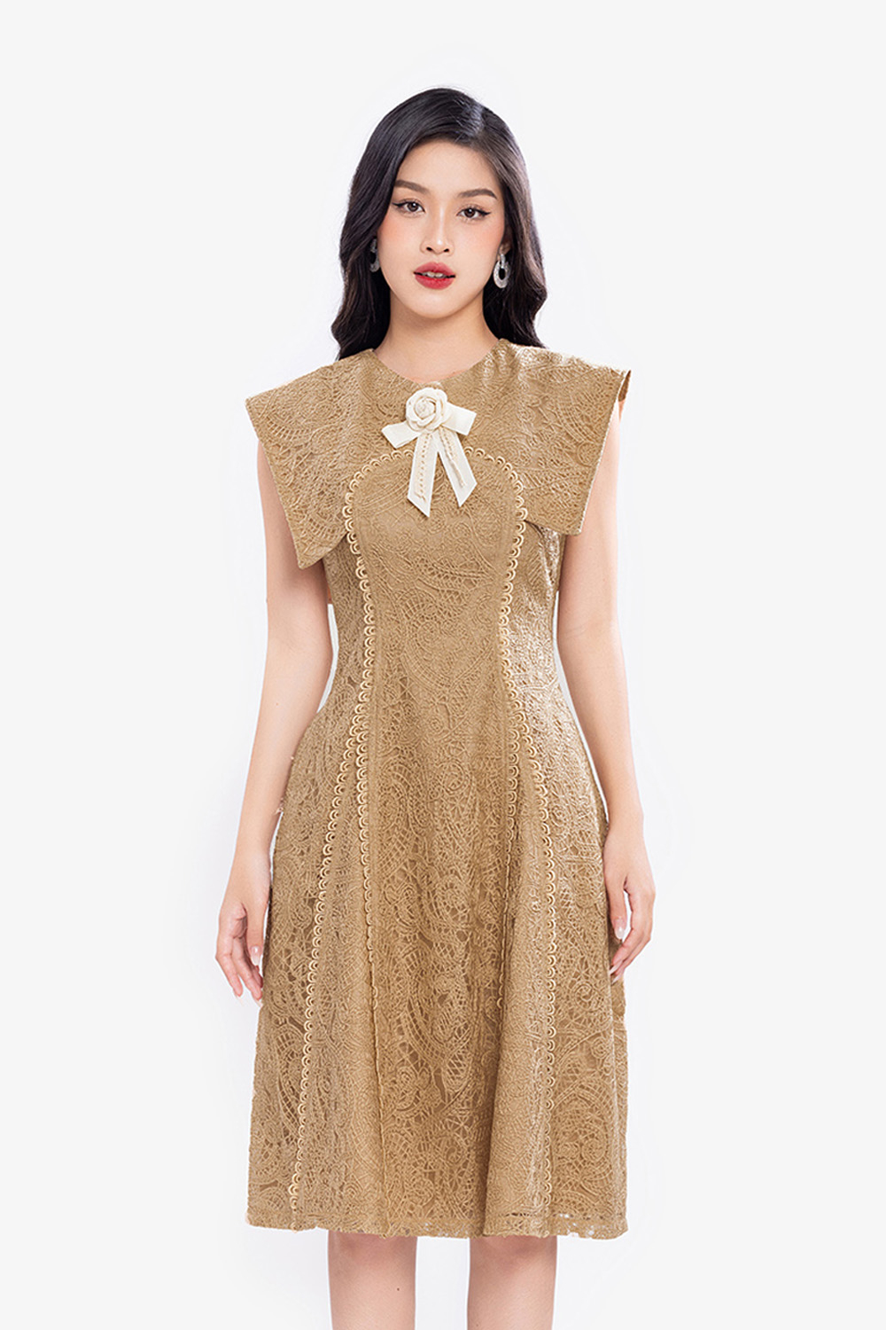 Đầm ren dự tiệc sang trọng dáng xòe