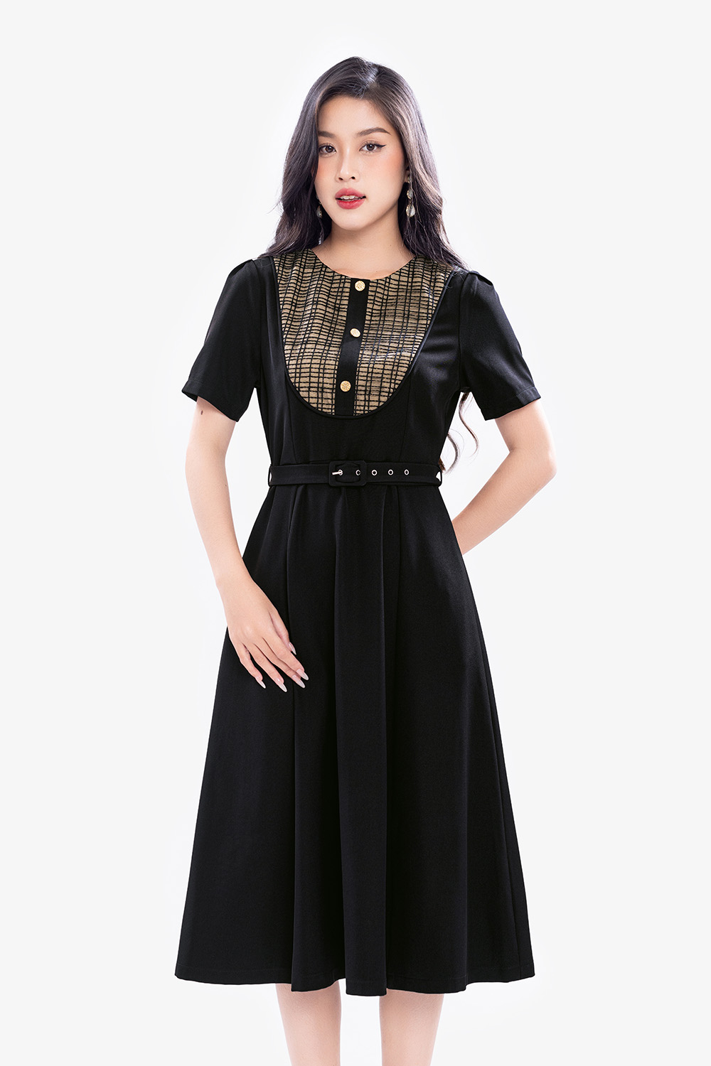 Đầm đen công sở phối màu dáng xòe