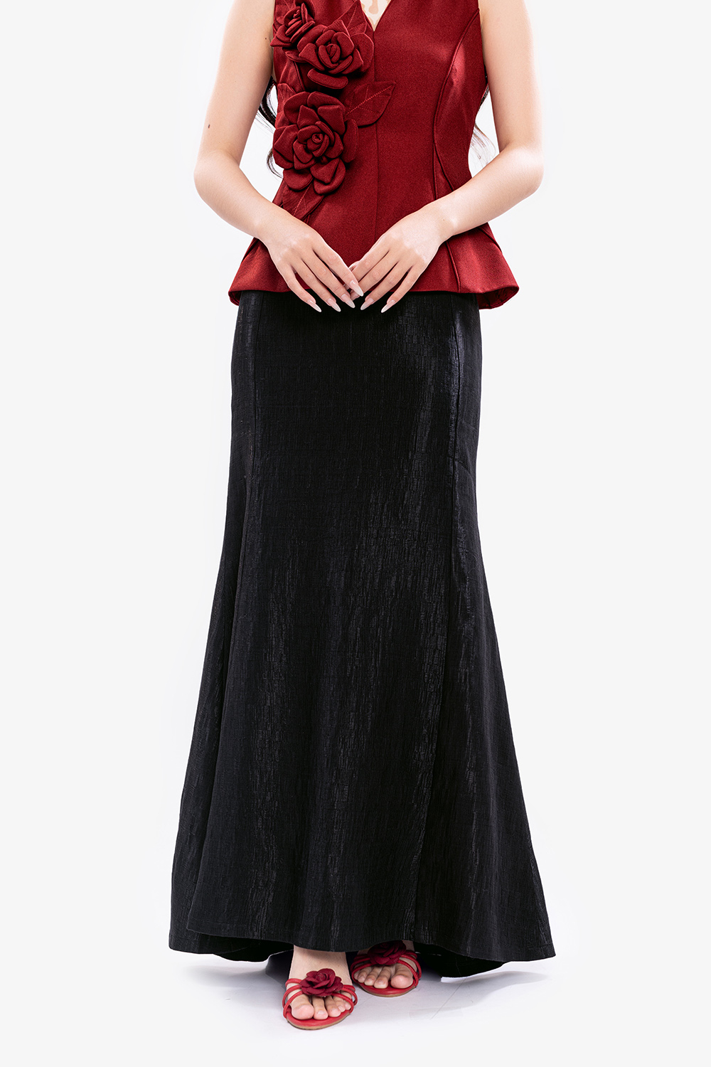 Chân váy đen đuôi cá đi tiệc dáng dài