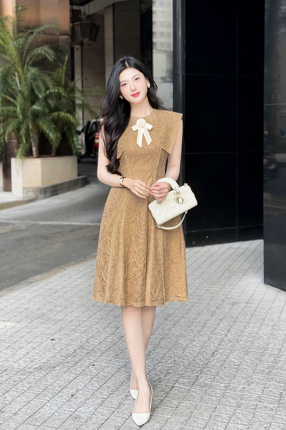 Đầm ren dự tiệc sang trọng dáng xòe