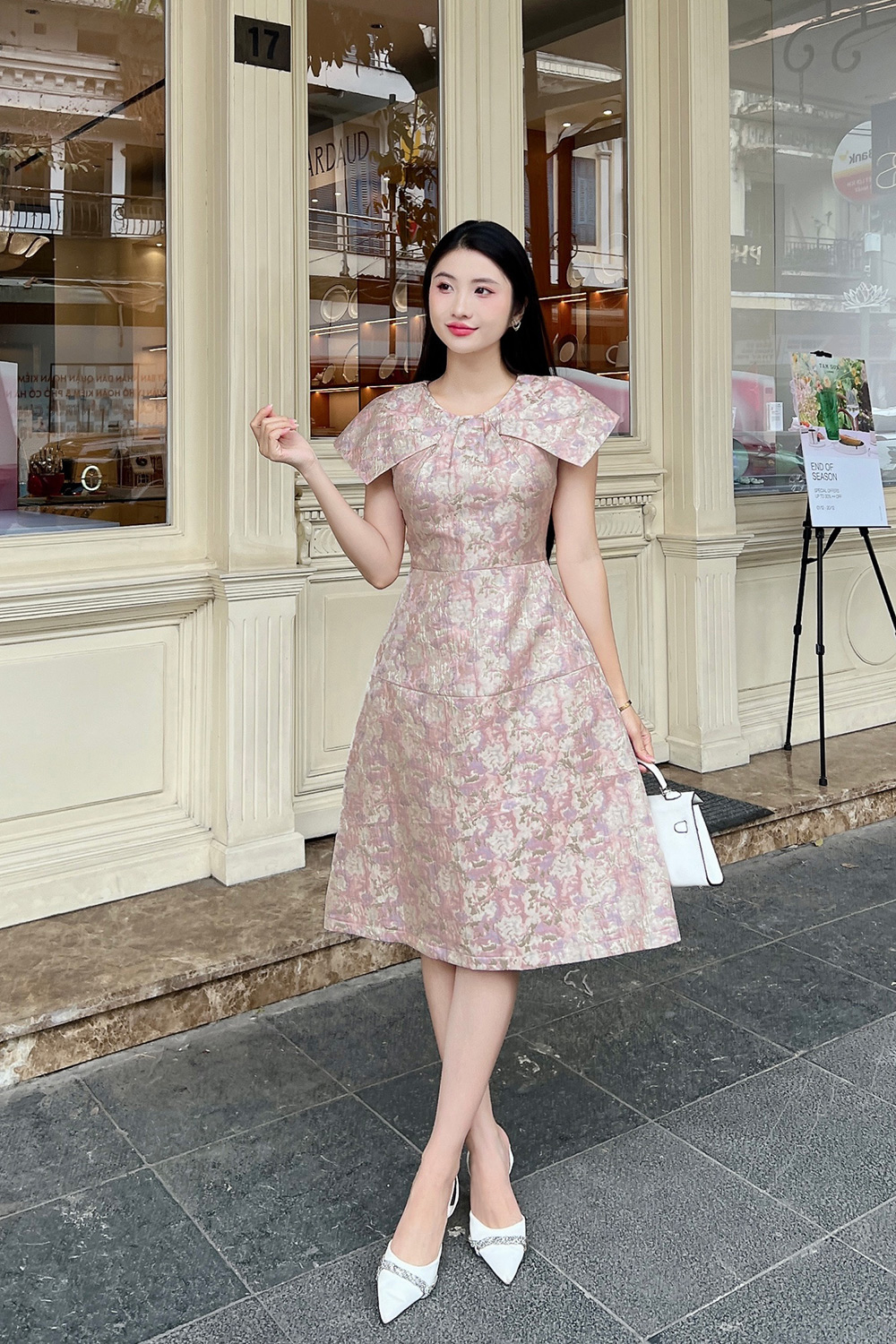 Đầm dự tiệc tafta dáng xòe nhấn eo