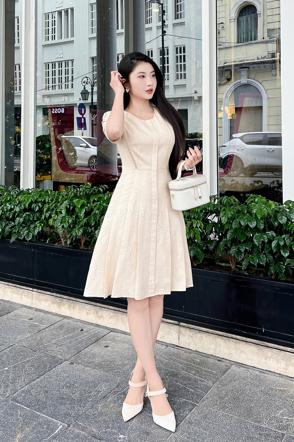 Đầm dự tiệc dáng xòe xếp ly cổ tròn