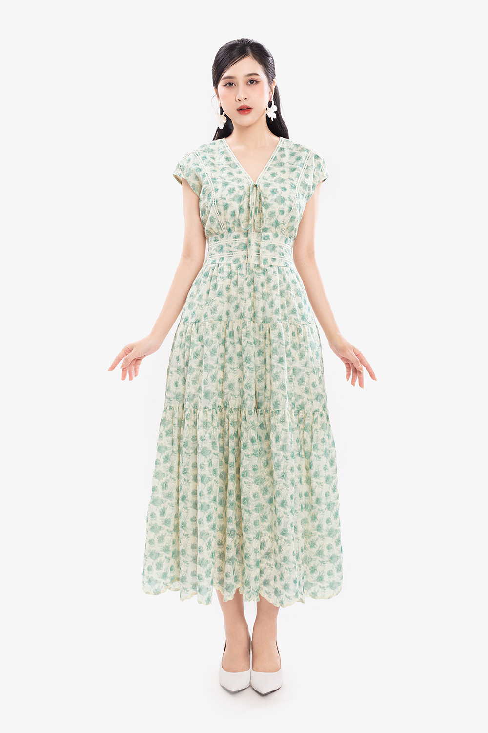 Đầm hoa xòe dáng dài cổ V thắt nơ