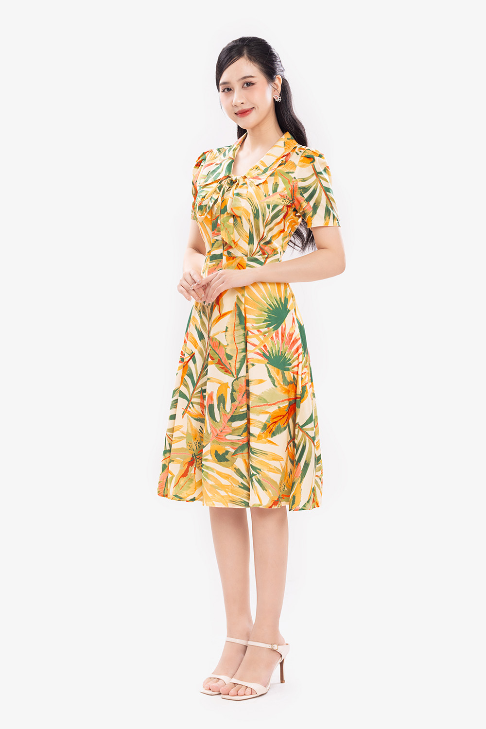 Đầm xòe họa tiết to bản nhiều màu