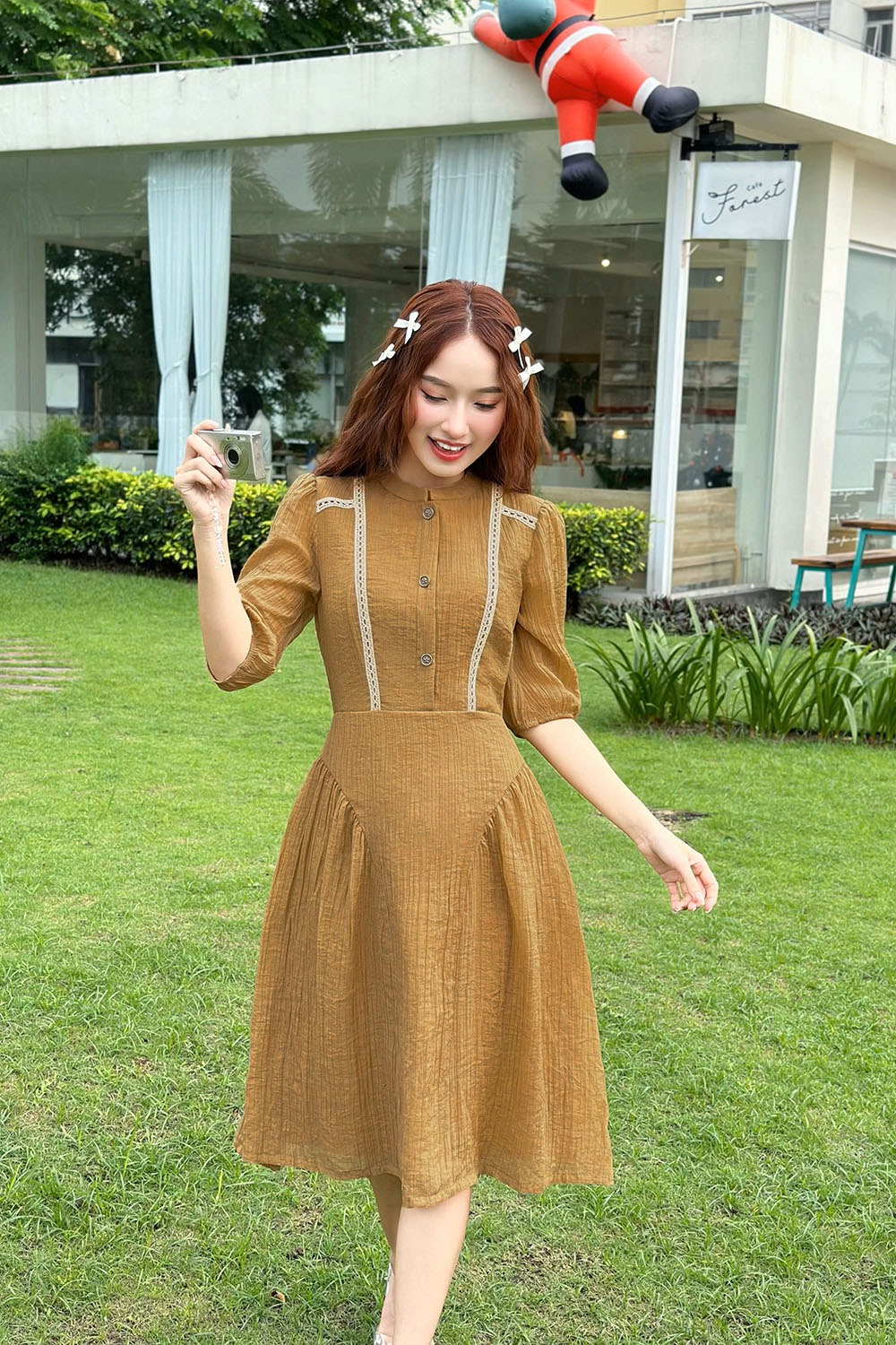 Đầm xòe công sở tay lỡ phối nút