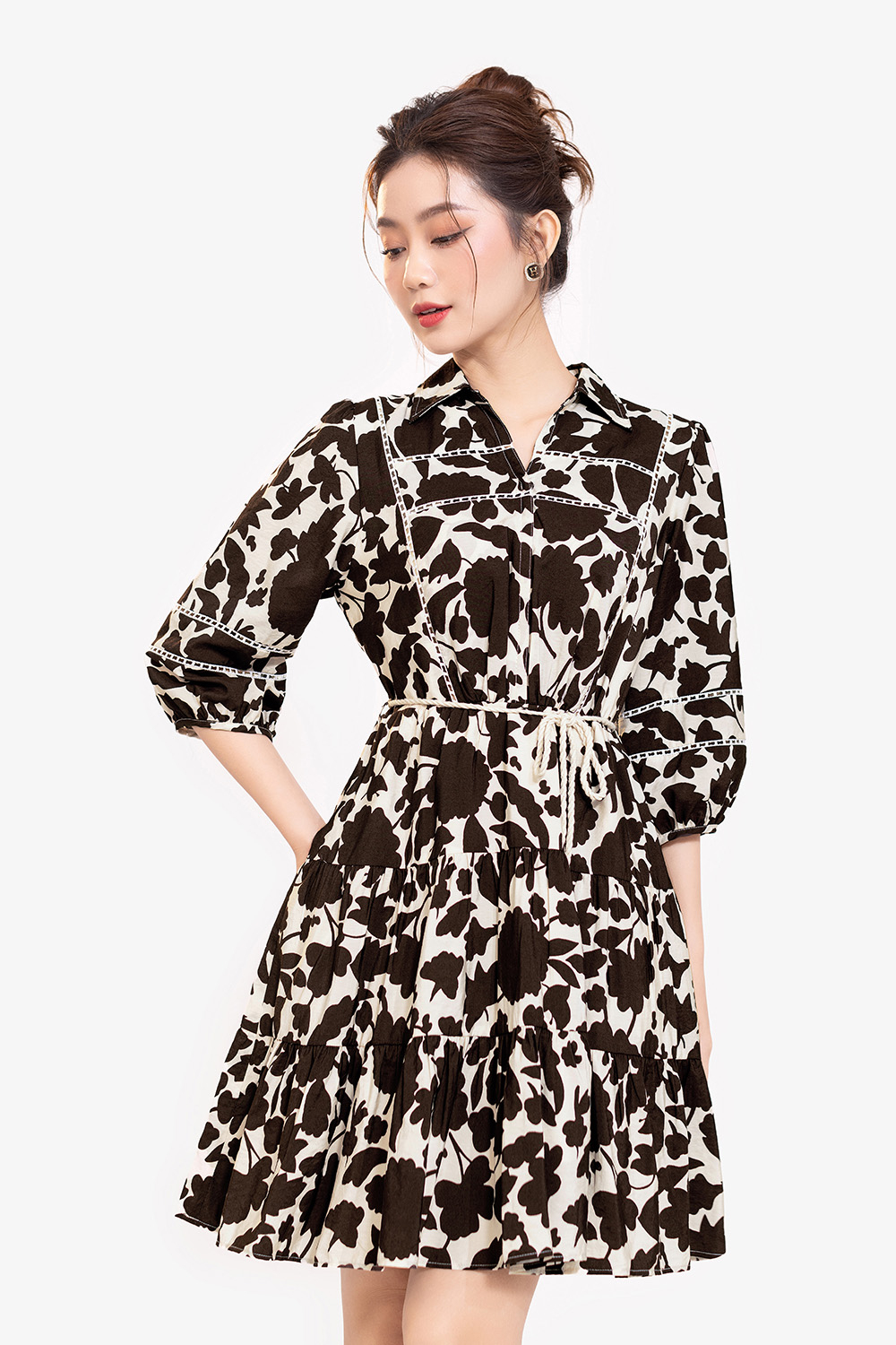 Đầm sơ mi hoa dáng xòe ngắn tay lỡ