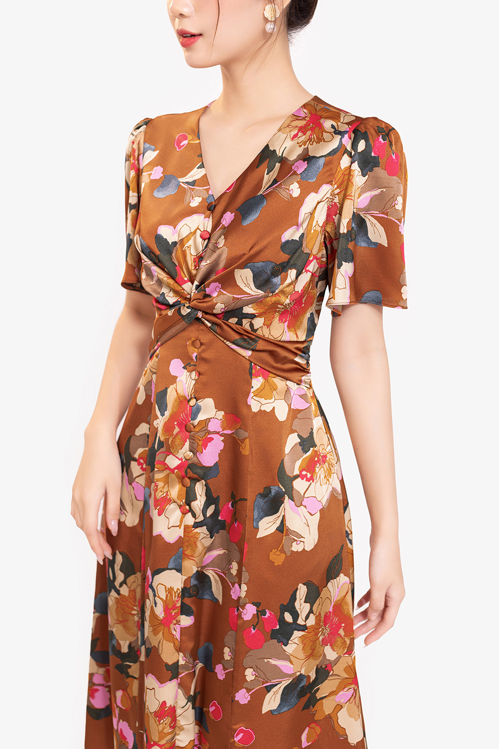 Đầm lụa họa tiết hoa dáng xòe