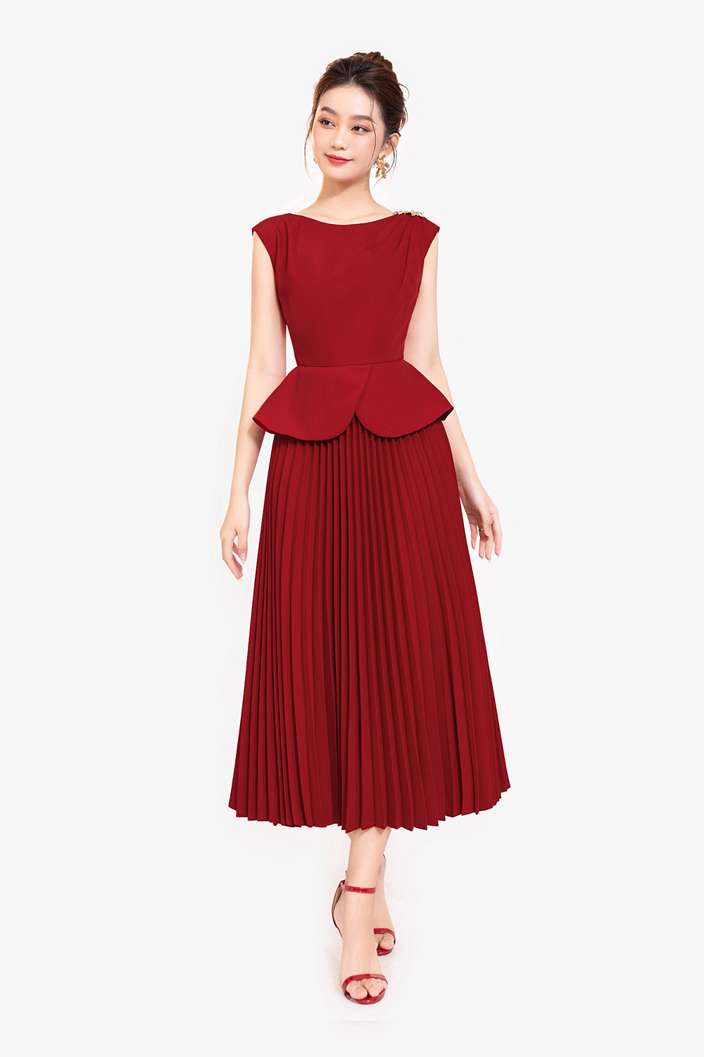 Đầm peplum dự tiệc màu đỏ xếp ly