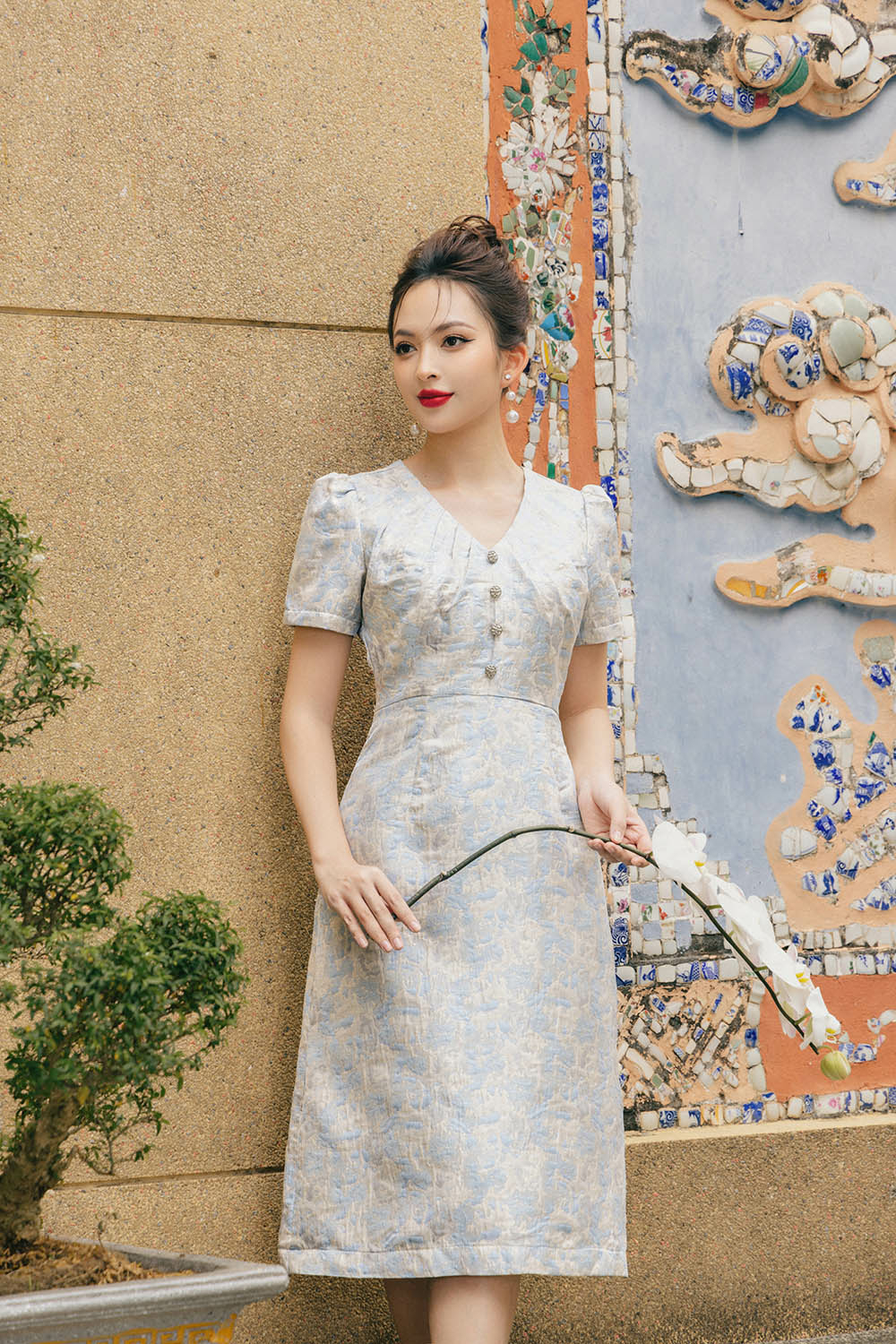 Đầm tafta dự tiệc dáng chữ A cổ V