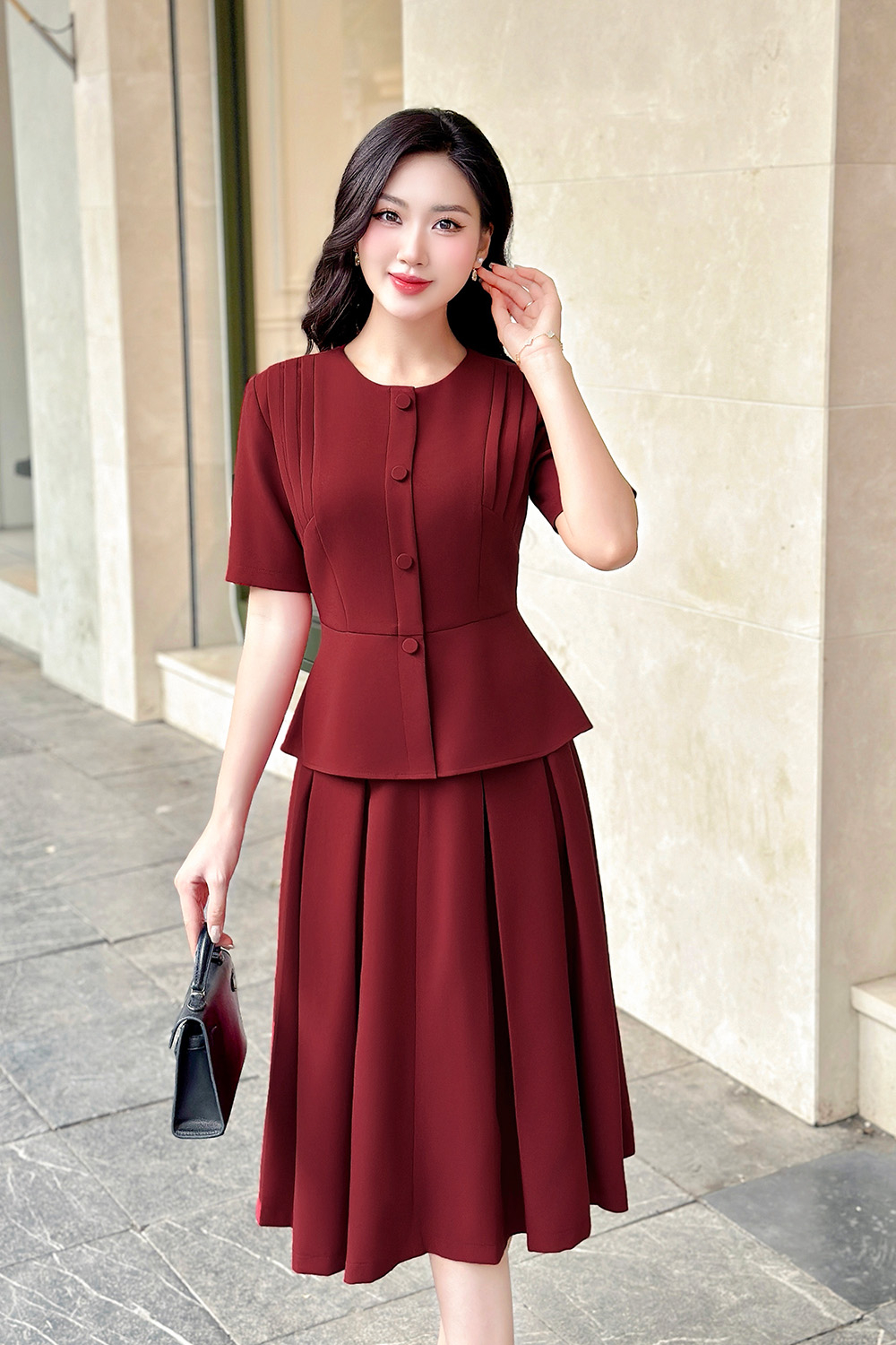 Áo kiểu nữ màu đỏ dáng peplum