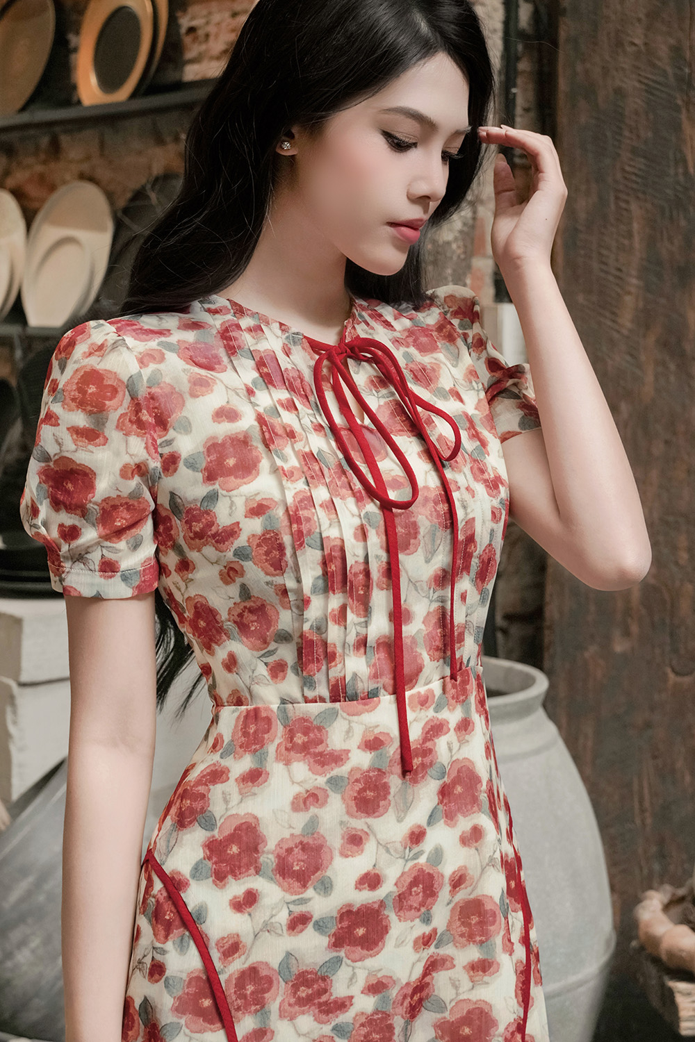 Đầm xòe voan hoa đỏ thắt nơ