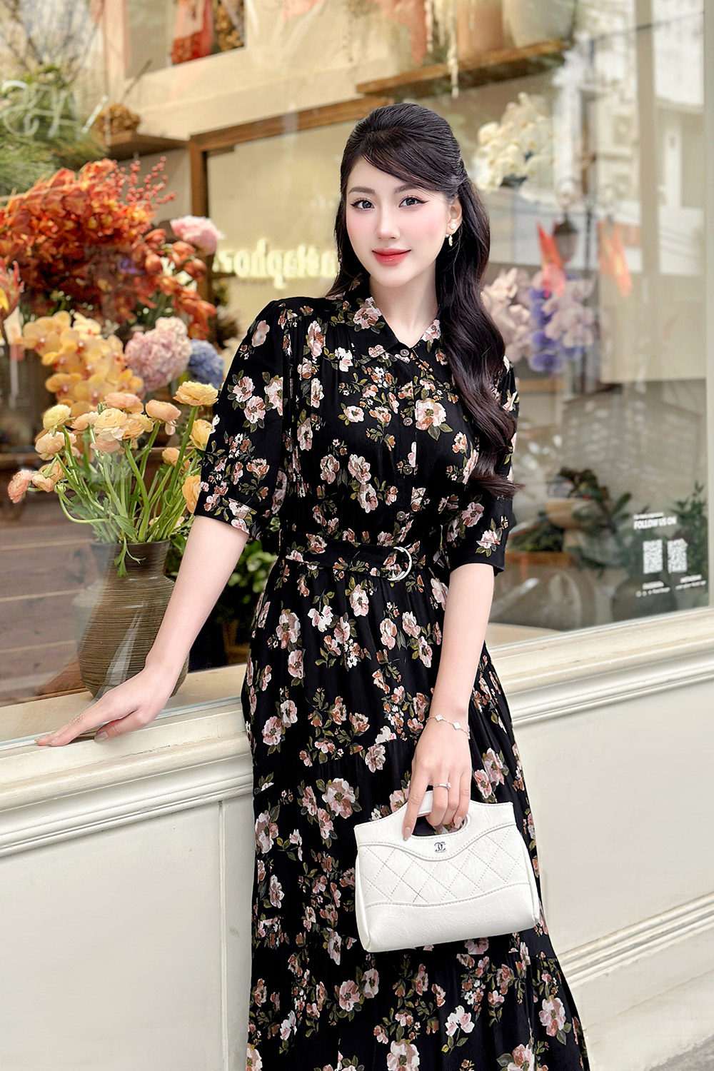 Đầm sơ mi đen hoa dáng dài đuôi cá