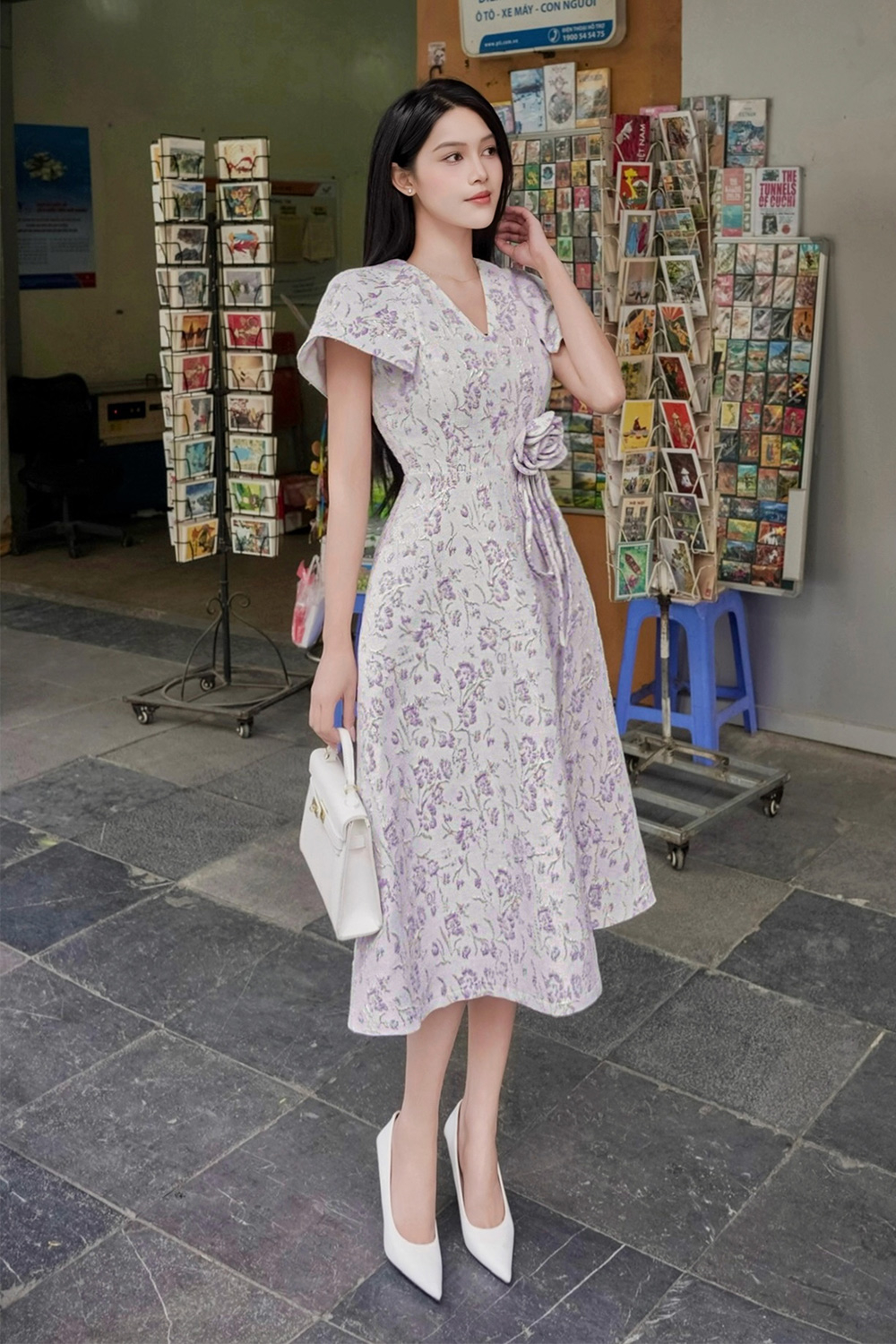 Đầm dự tiệc tafta dáng xòe phối hoa