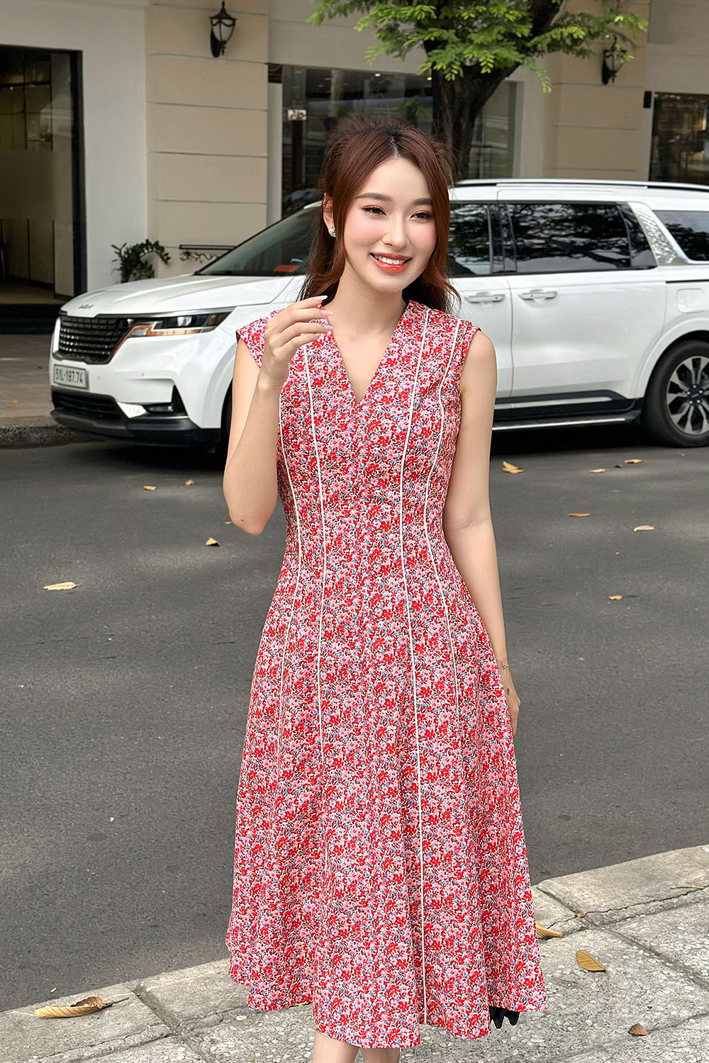 Đầm xòe hồng hoa nhí viền trắng