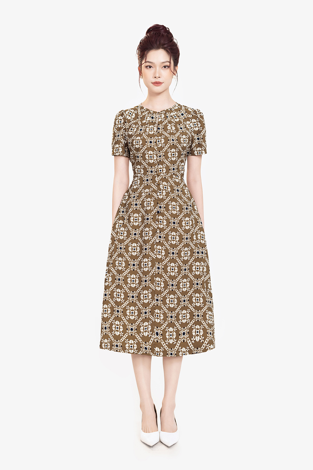 Đầm họa tiết dáng chữ A cổ tròn xếp ly