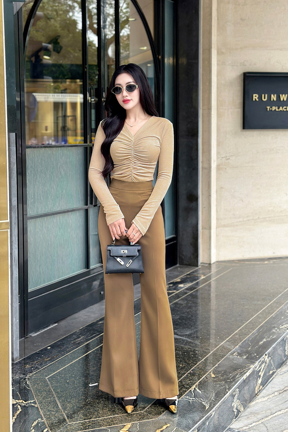 Quần tây ống suông loe nhẹ màu nâu