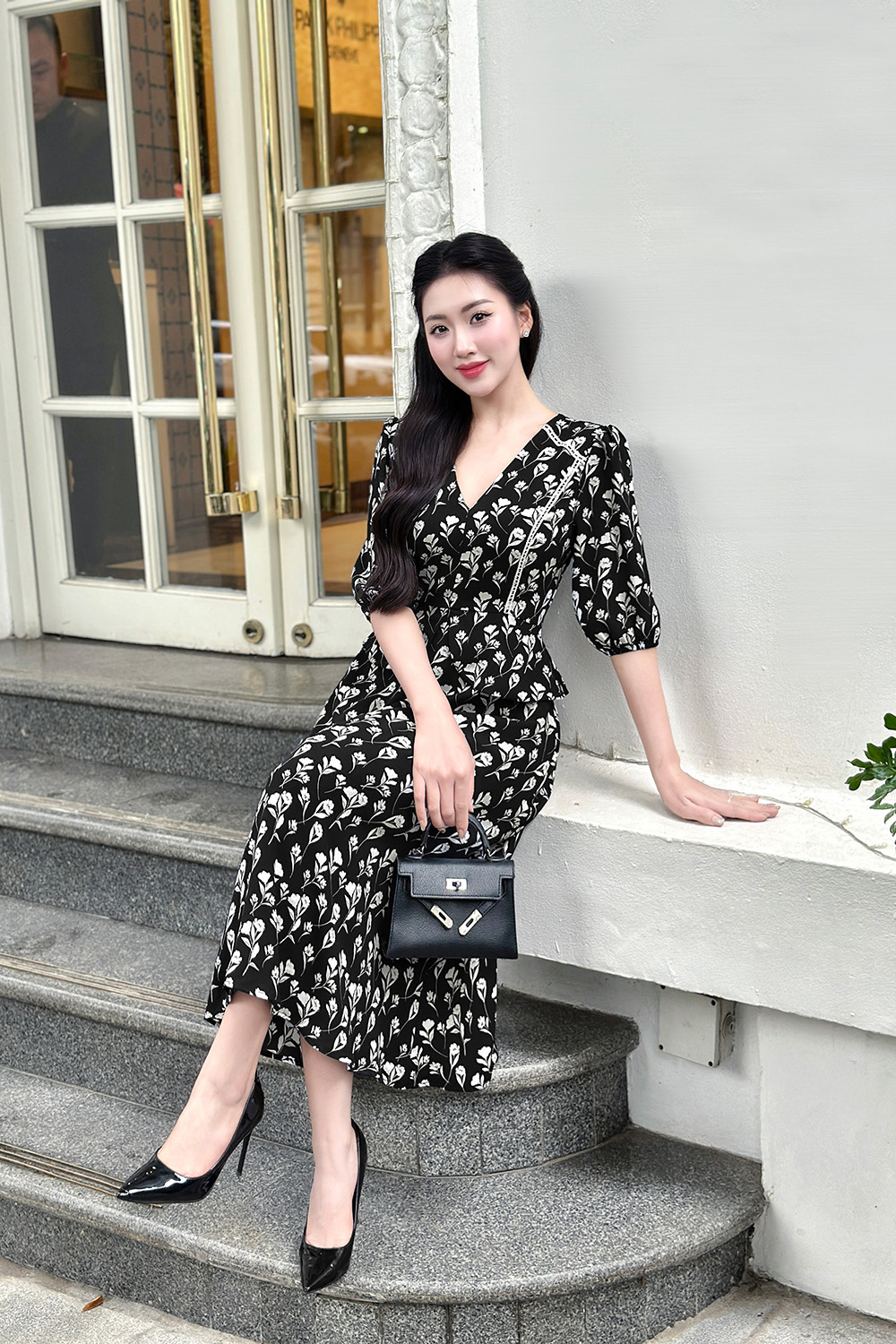 Đầm xòe peplum họa tiết hoa tay lỡ