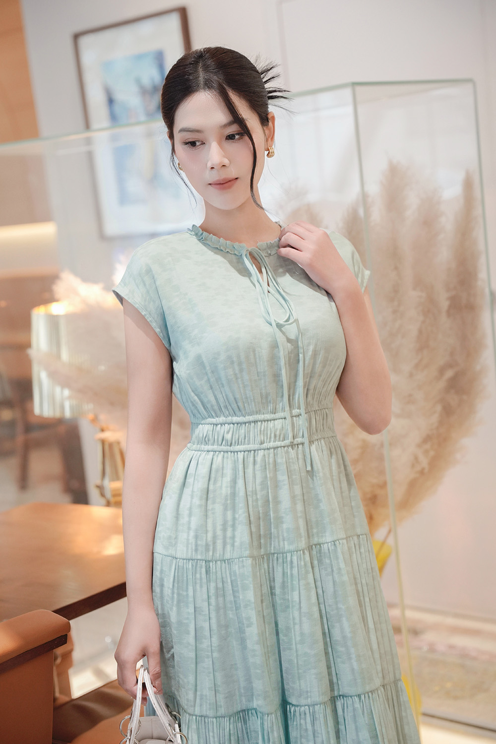 Đầm xòe dáng dài nhấn eo bo chun