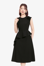 Đầm đen peplum dáng xòe đính hoa