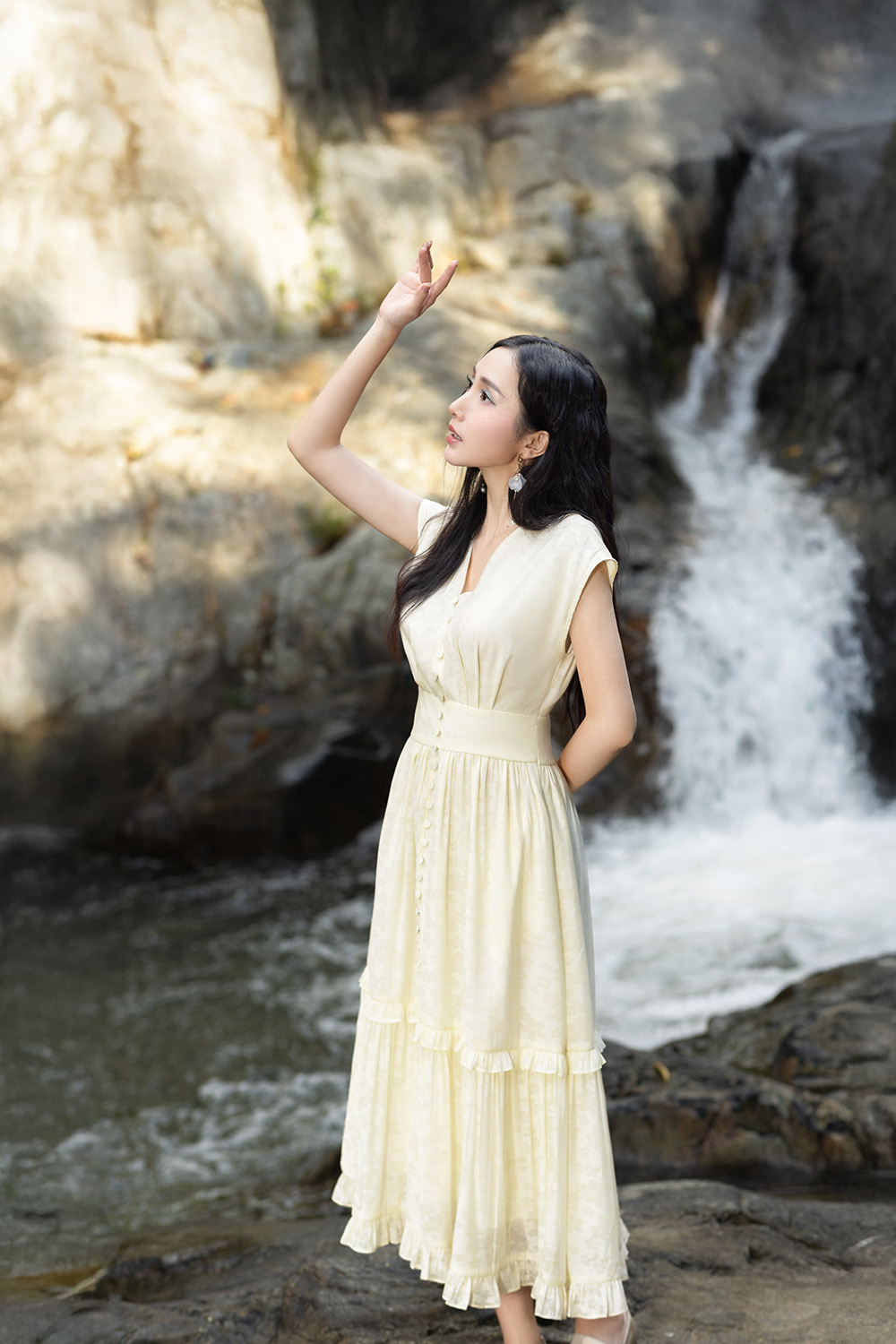 Đầm xòe dáng dài viền bèo phối nút KK174-21