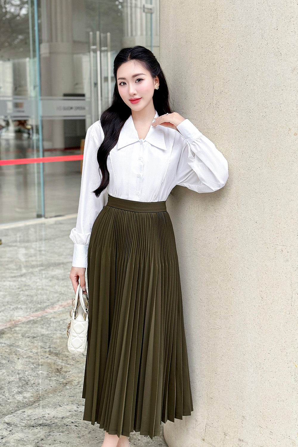 Áo sơ mi nữ màu trắng tay dài