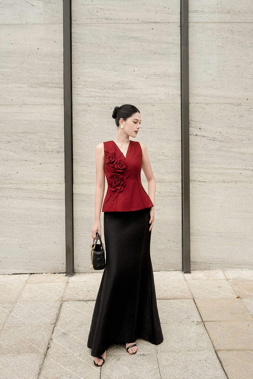 Chân váy đen đuôi cá đi tiệc dáng dài