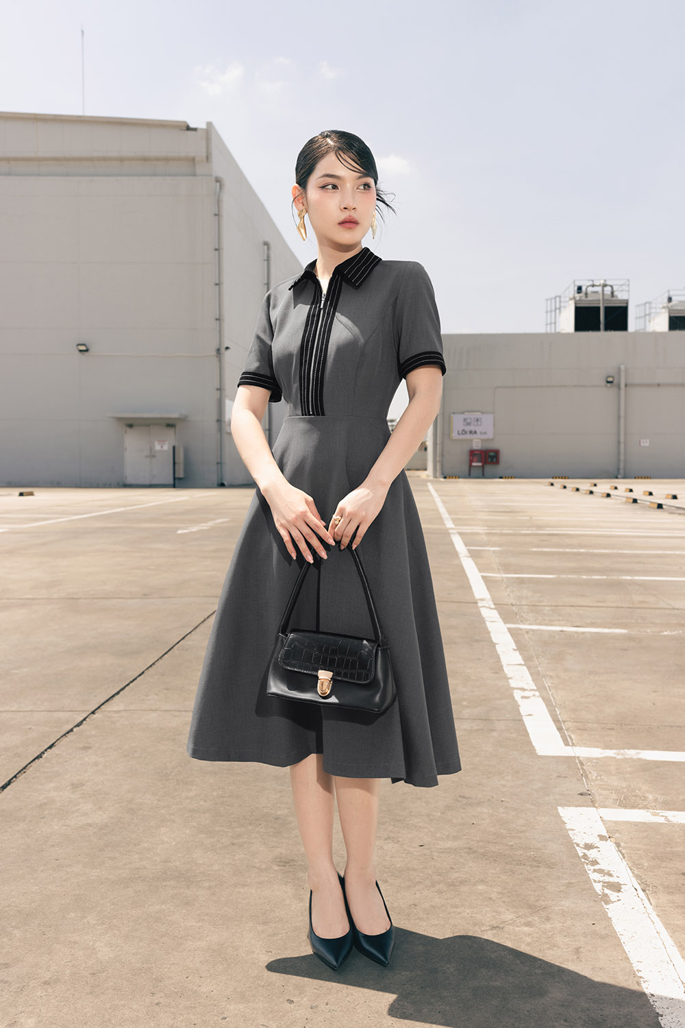 Đầm công sở dáng xòe cổ sơ mi màu xám