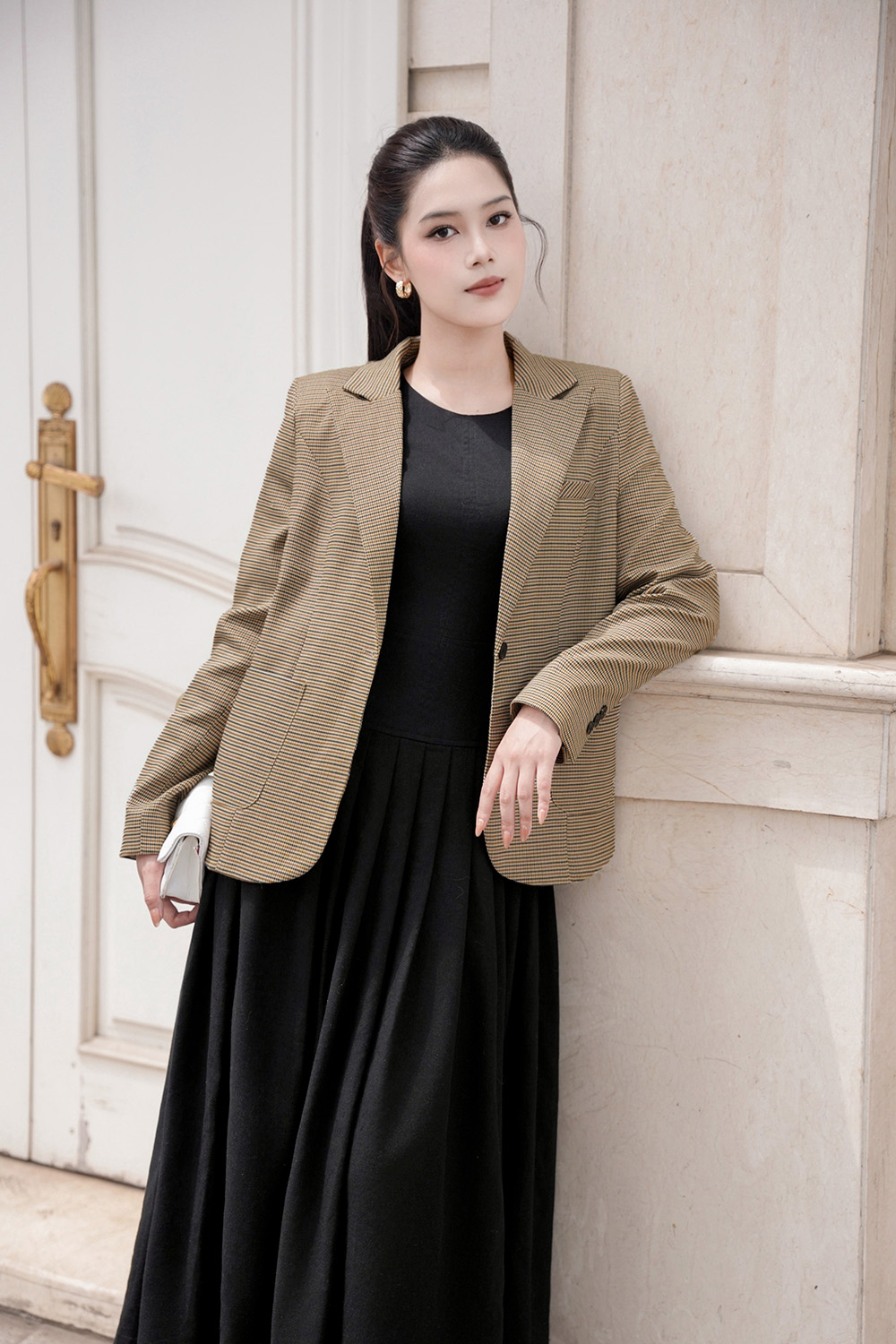 Áo khoác blazer nữ tay dài họa tiết caro