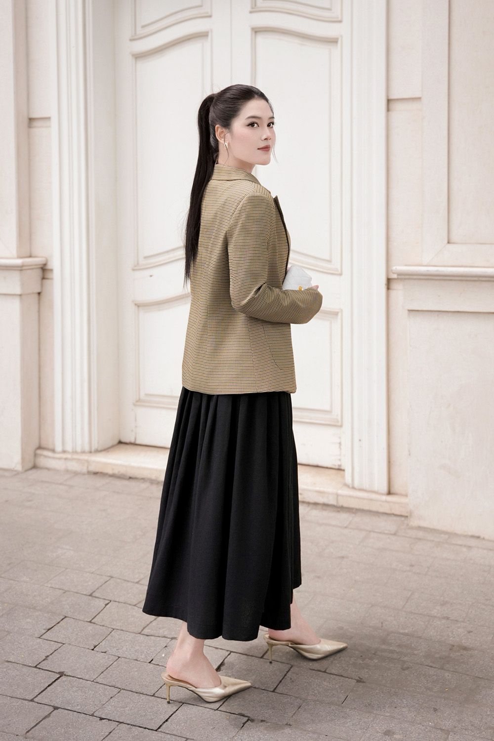 Áo khoác blazer nữ tay dài họa tiết caro