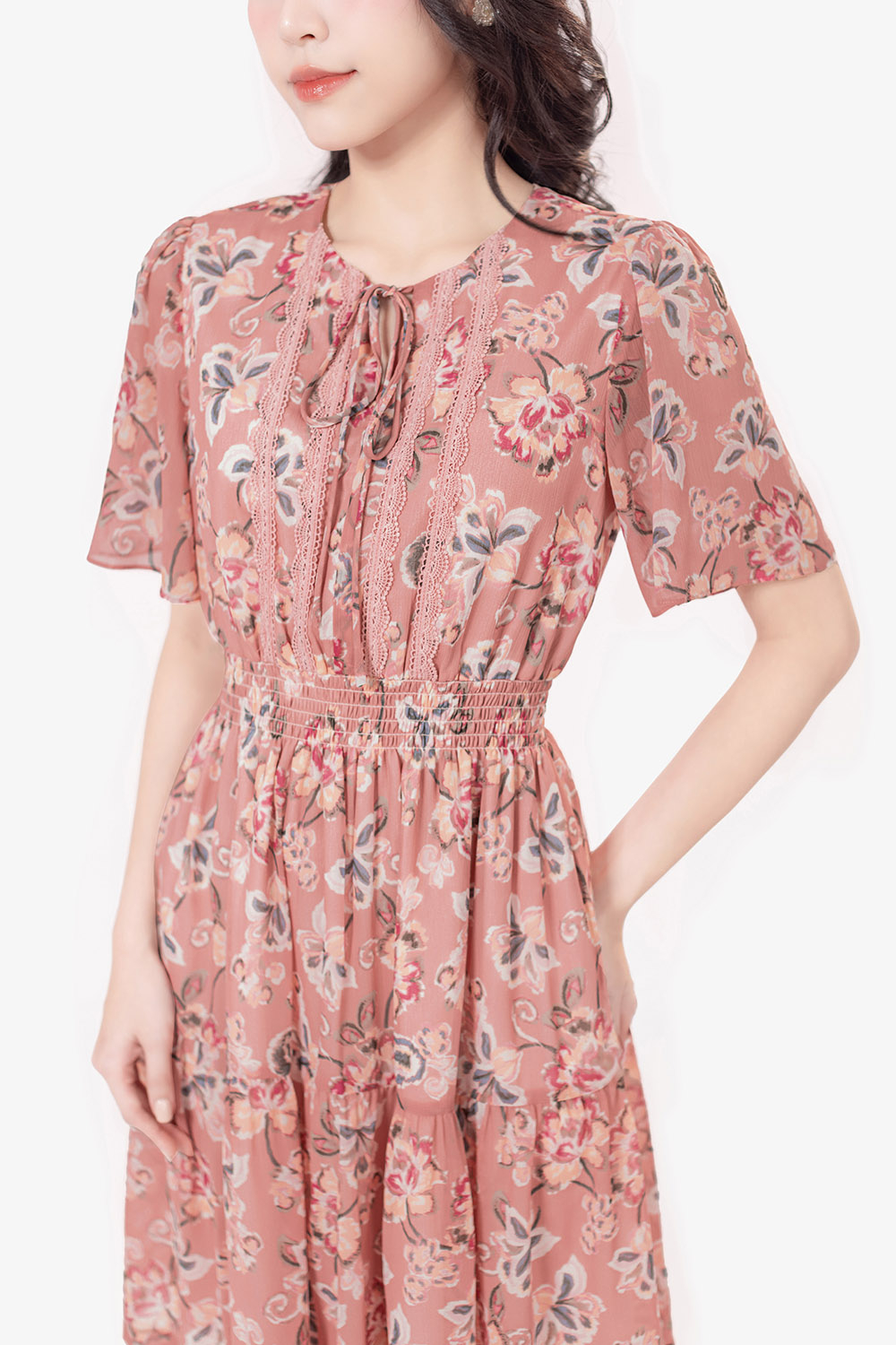 Đầm hoa xòe tay lửng eo bo chun