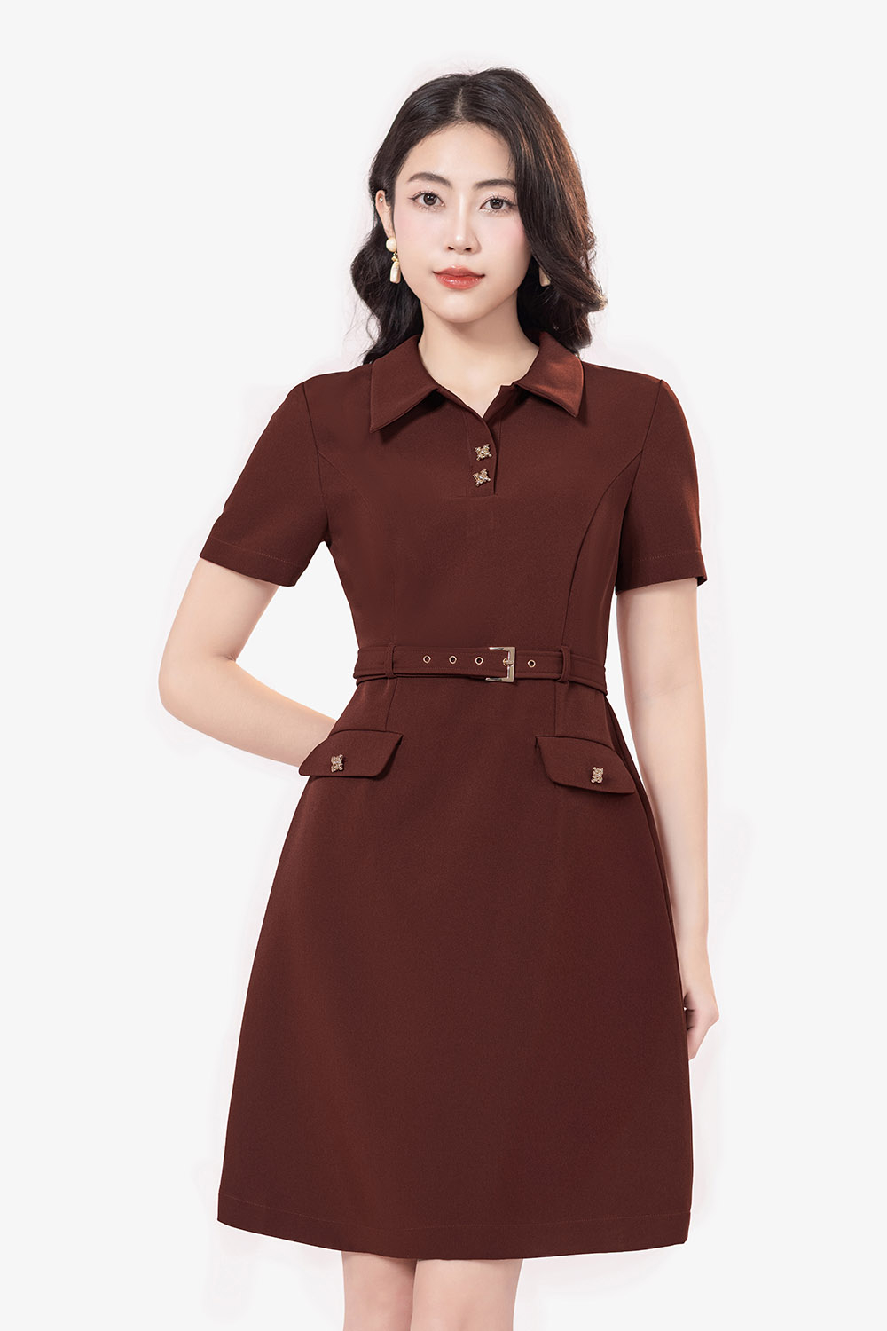 Đầm đỏ dáng chữ A kèm thắt lưng