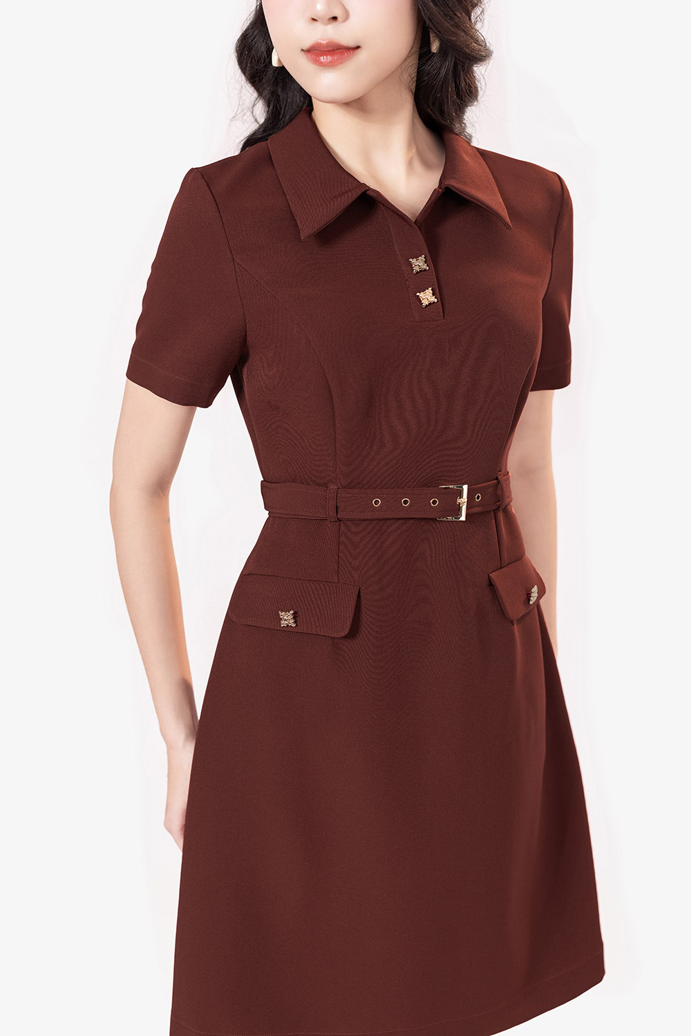 Đầm đỏ dáng chữ A kèm thắt lưng