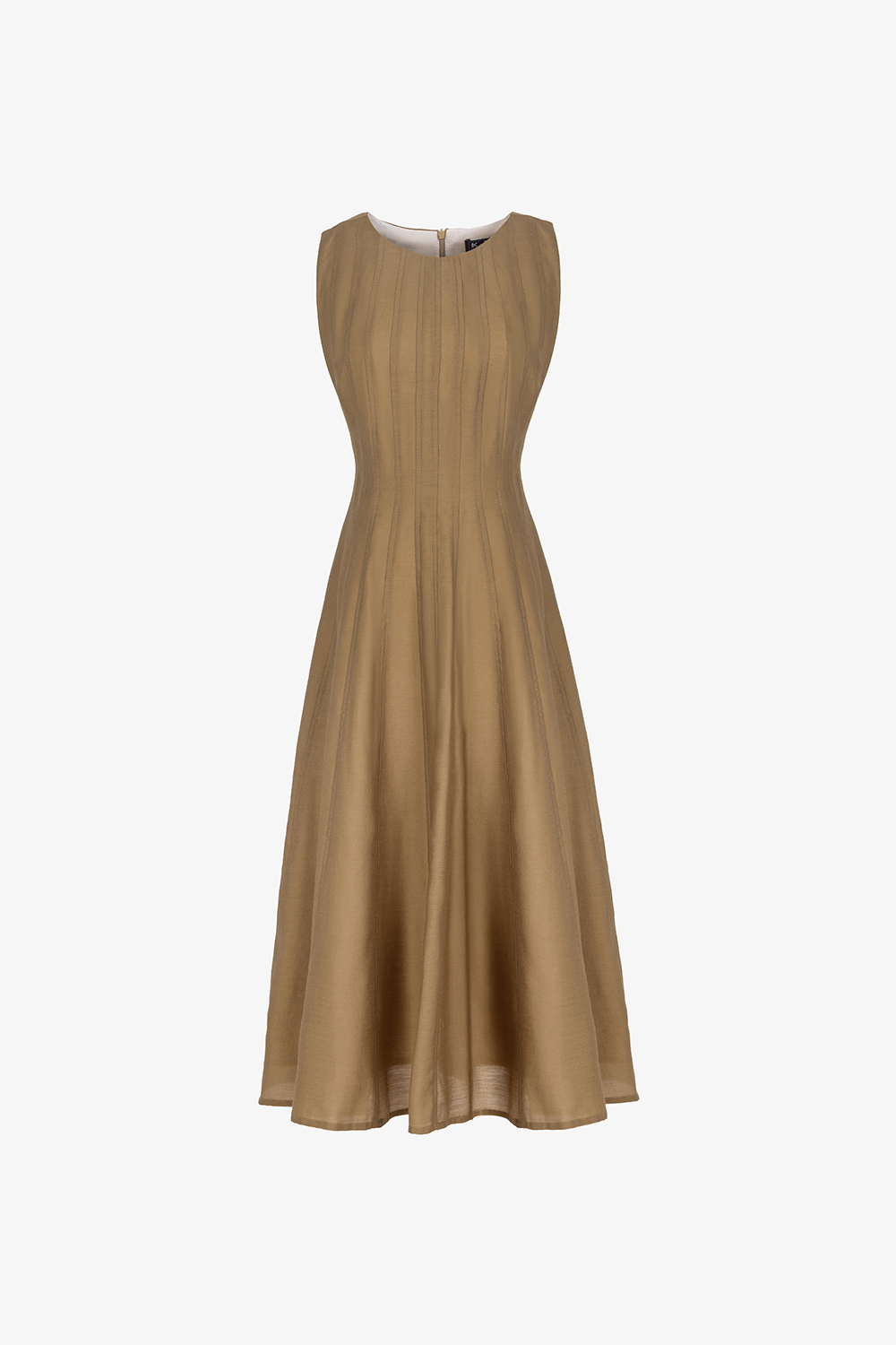 Đầm xòe dáng dài sát nách