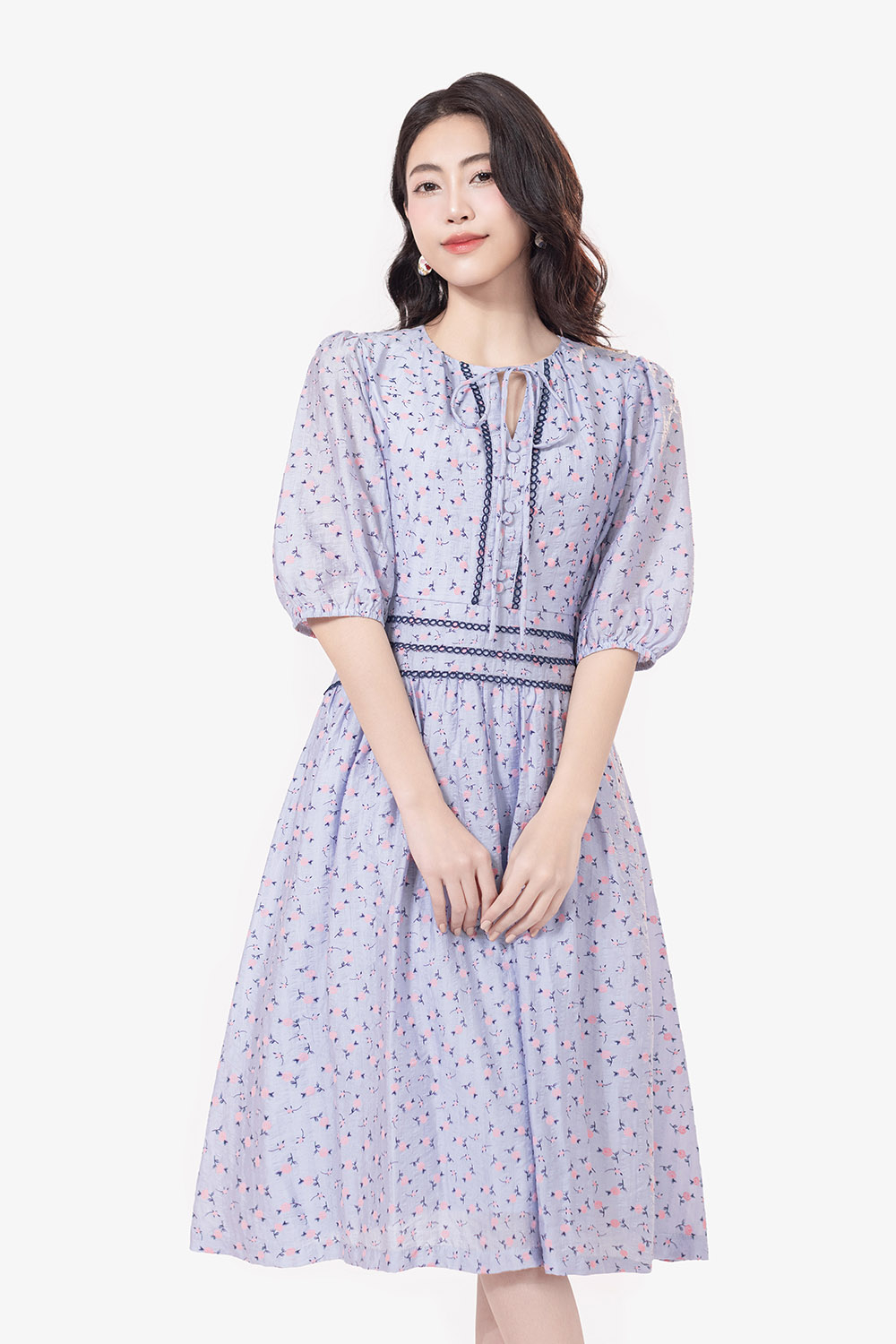 Đầm xòe hoa nhấn eo viền đăng ten KK175-24