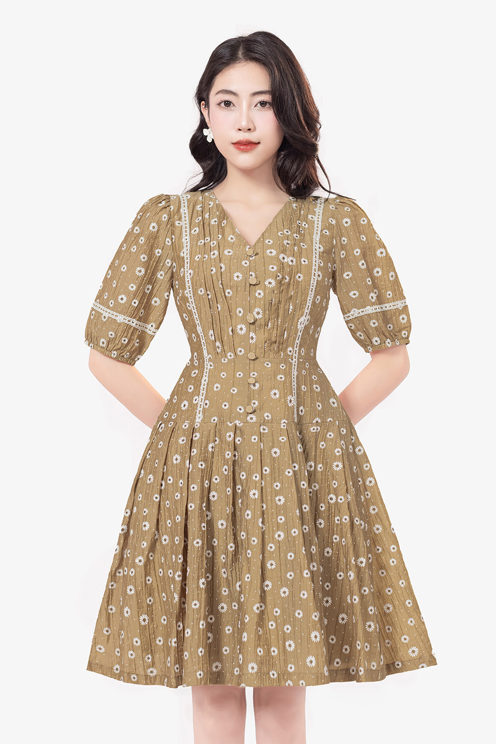 Đầm xòe hoa nhí viền đăng ten