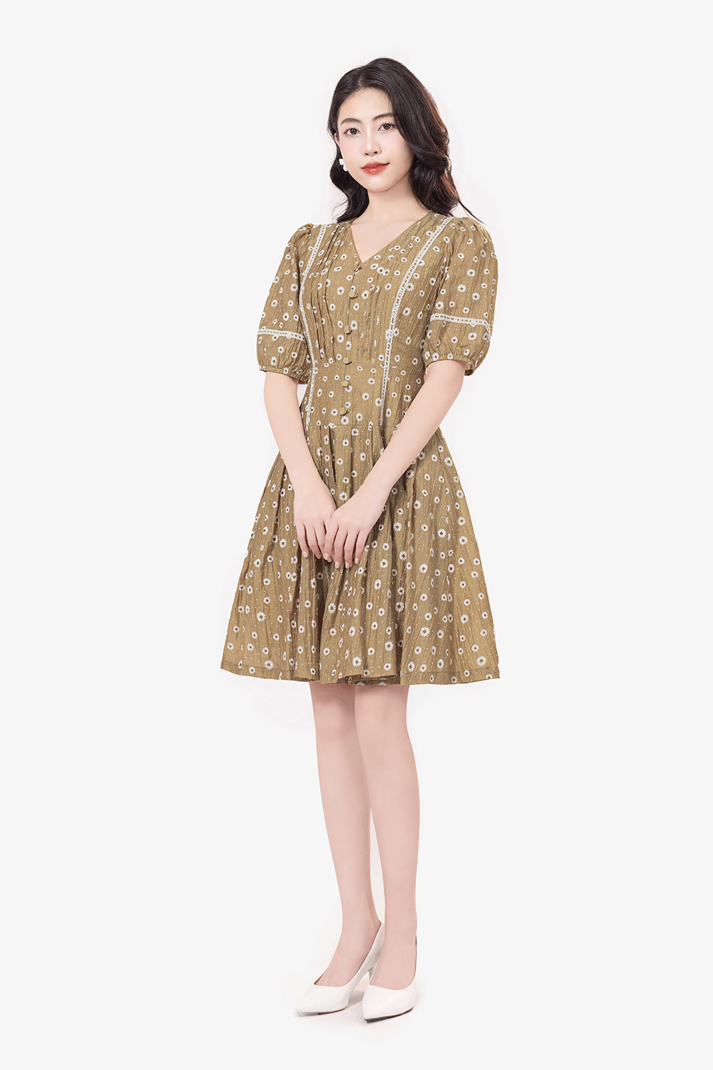 Đầm xòe hoa nhí viền đăng ten