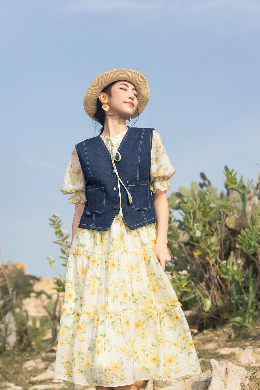 Áo gile denim nữ phối viền