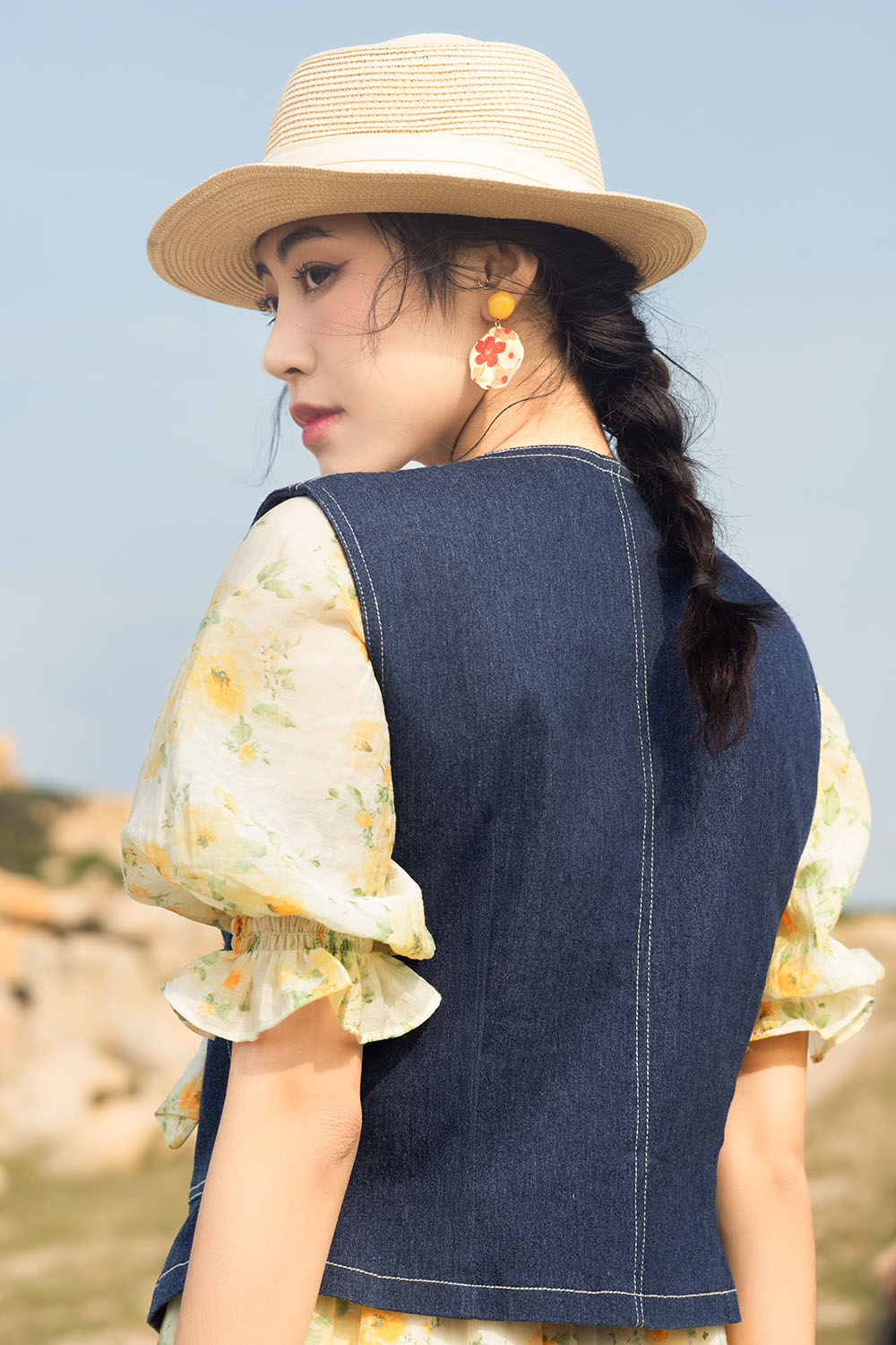 Áo gile denim nữ phối viền