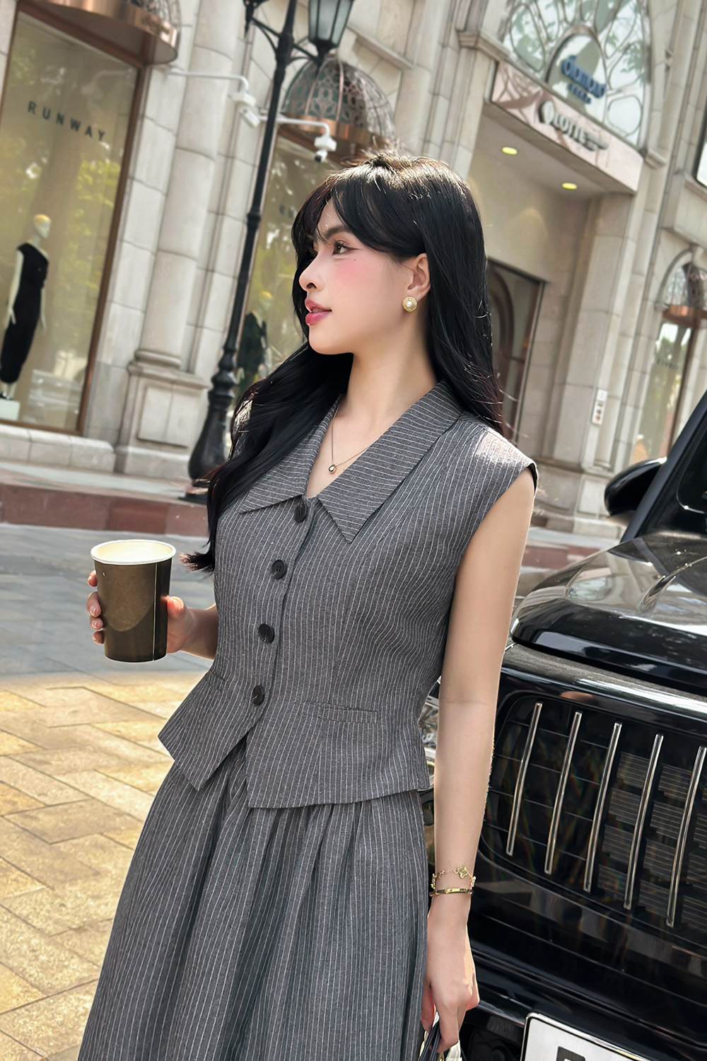 Áo gile công sở kẻ sọc màu xám