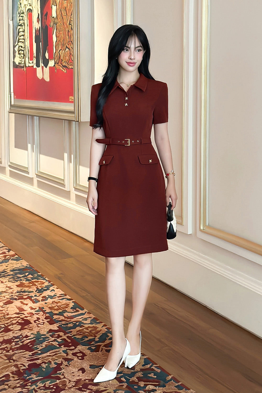 Đầm đỏ dáng chữ A kèm thắt lưng