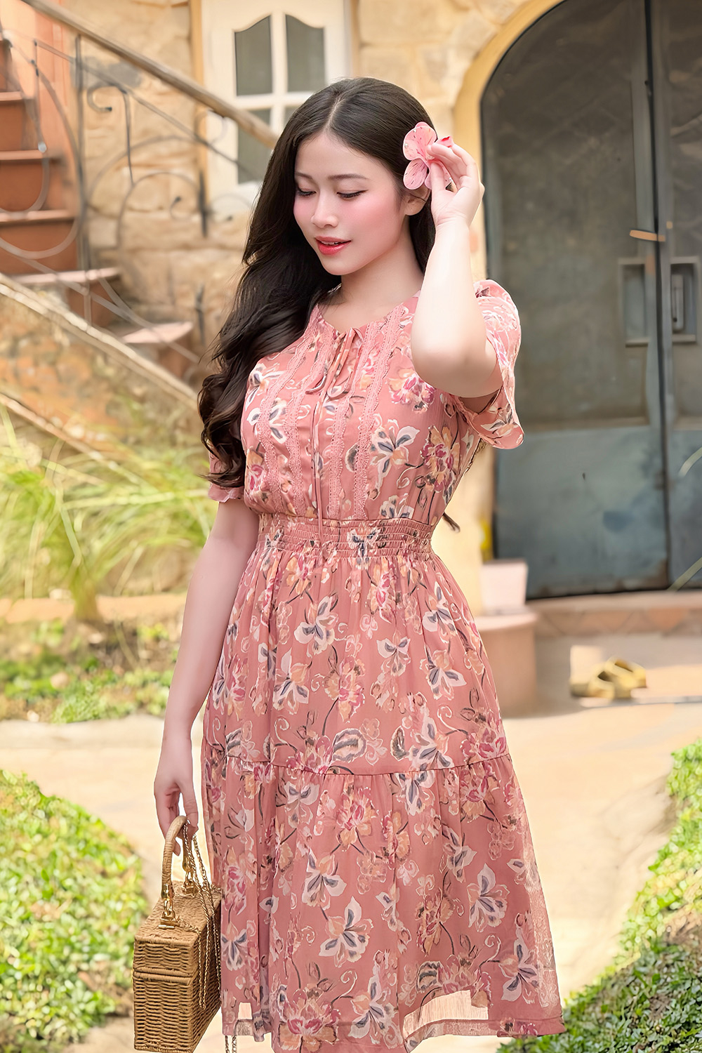 Đầm hoa xòe tay lửng eo bo chun