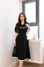 Chân váy chữ A xòe nhẹ màu đen