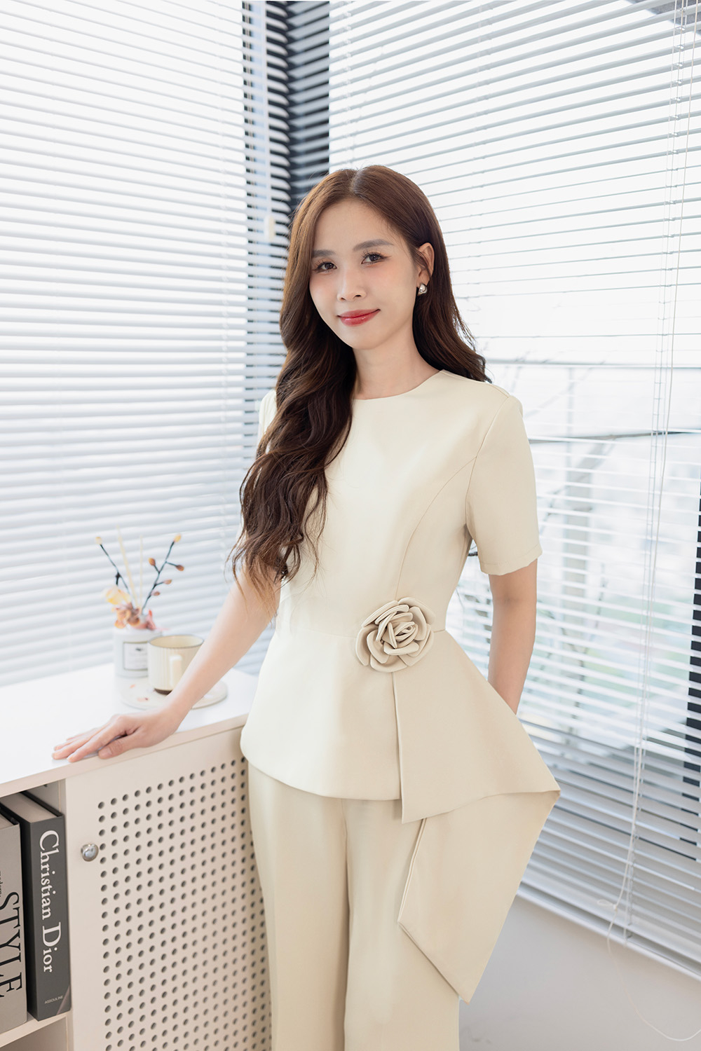 Áo peplum công sở nữ đính hoa
